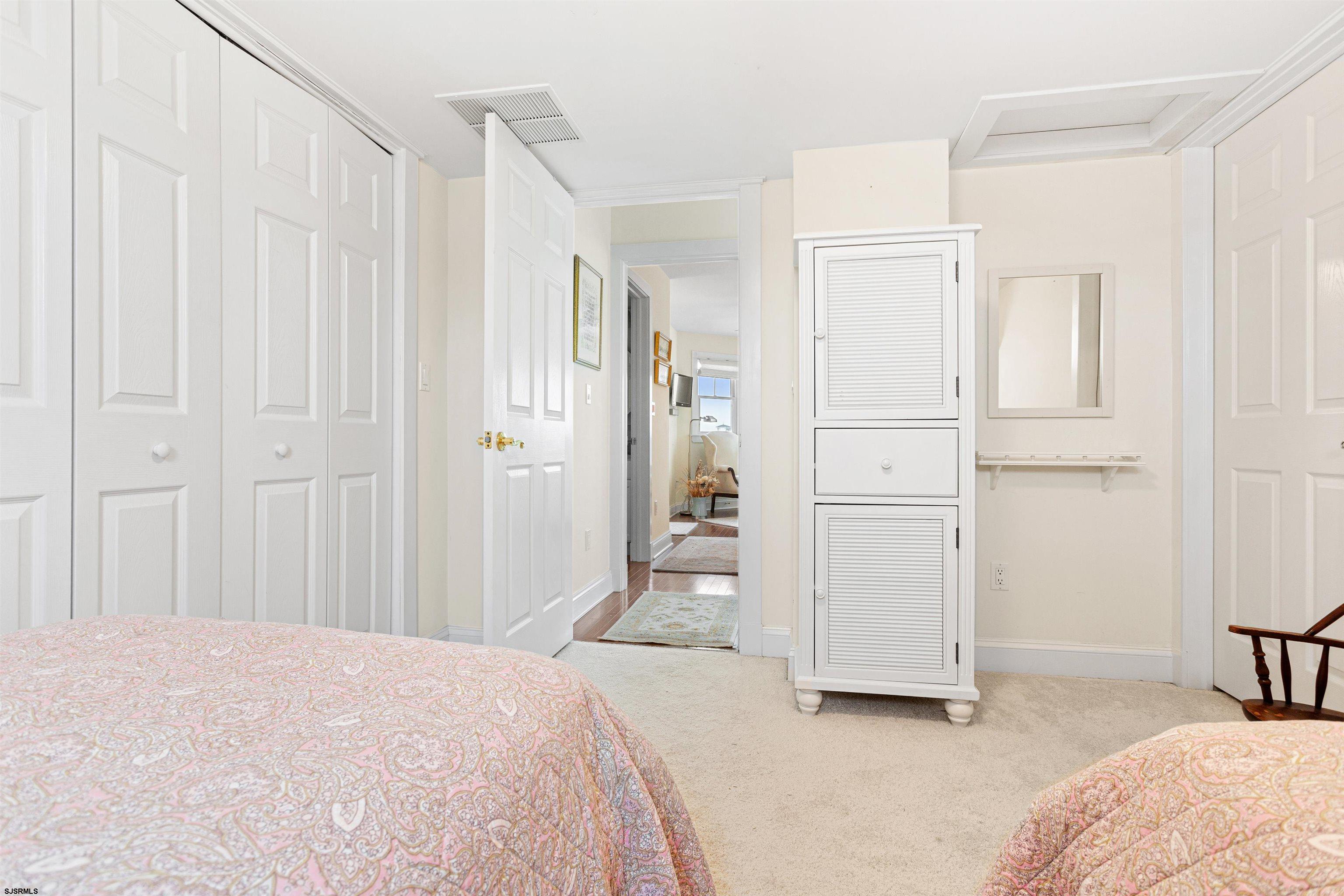165 Bayshore Dr