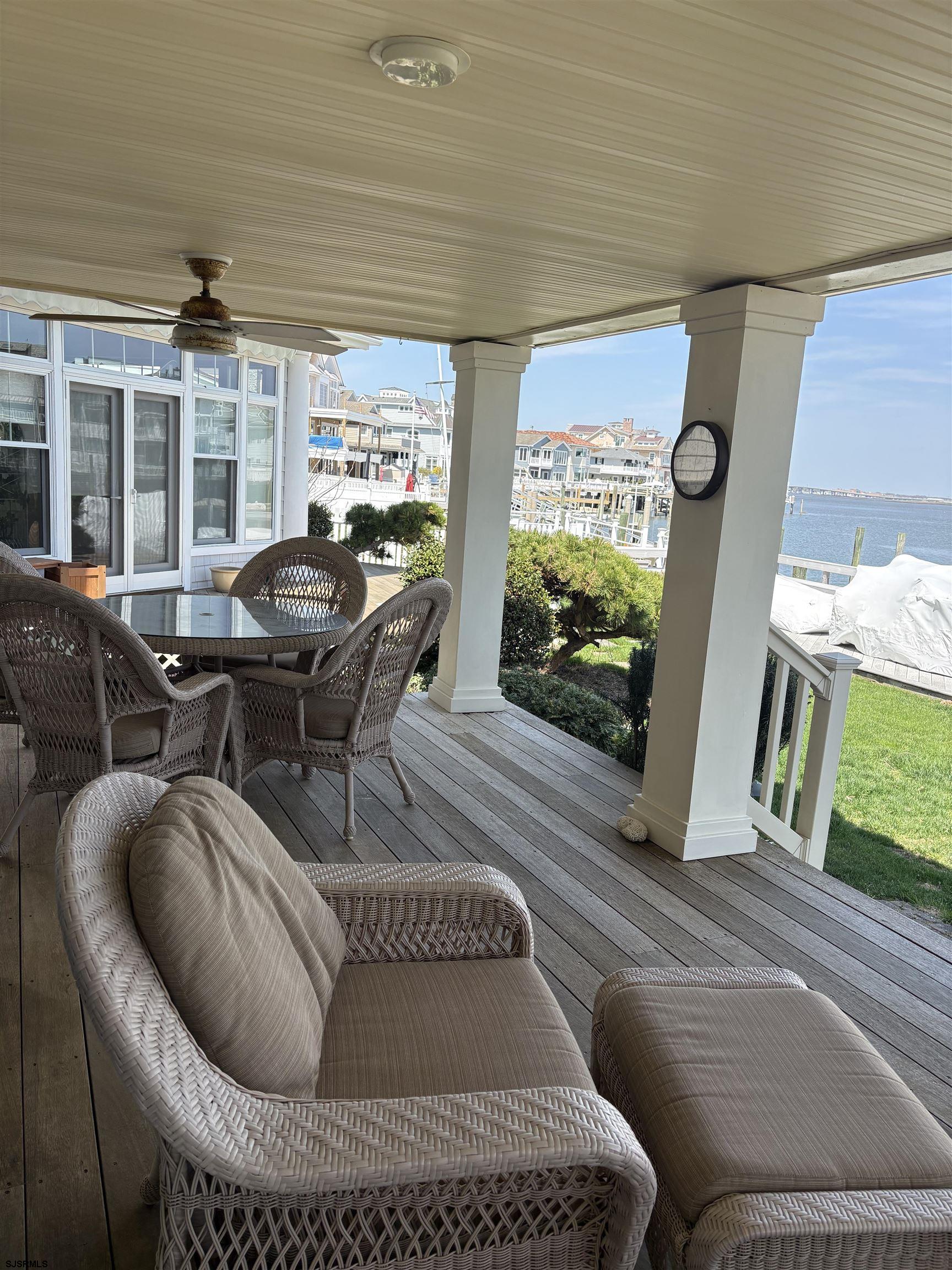 165 Bayshore Dr