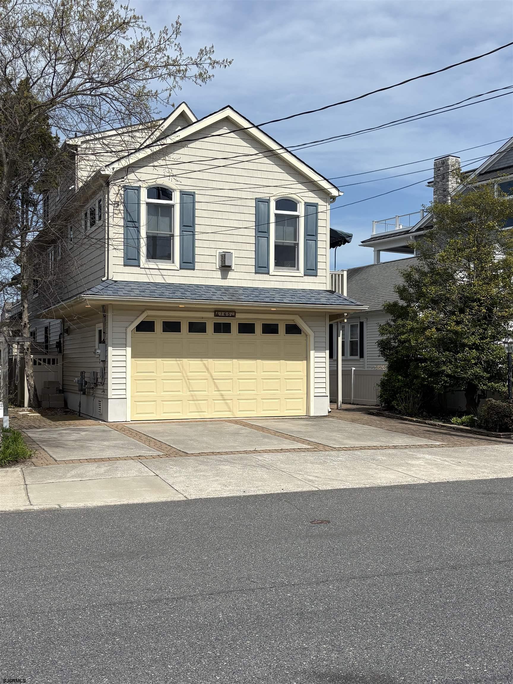 165 Bayshore Dr