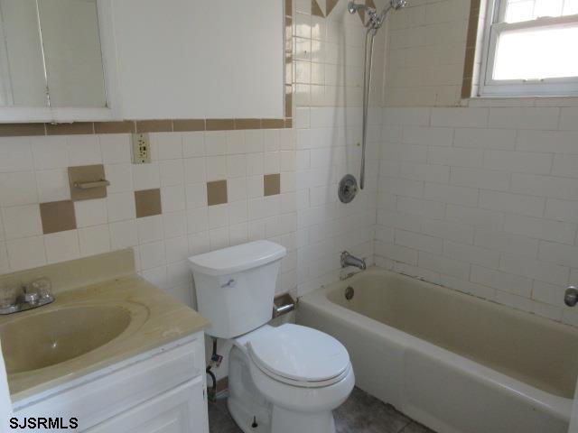 607869 | Photo 21