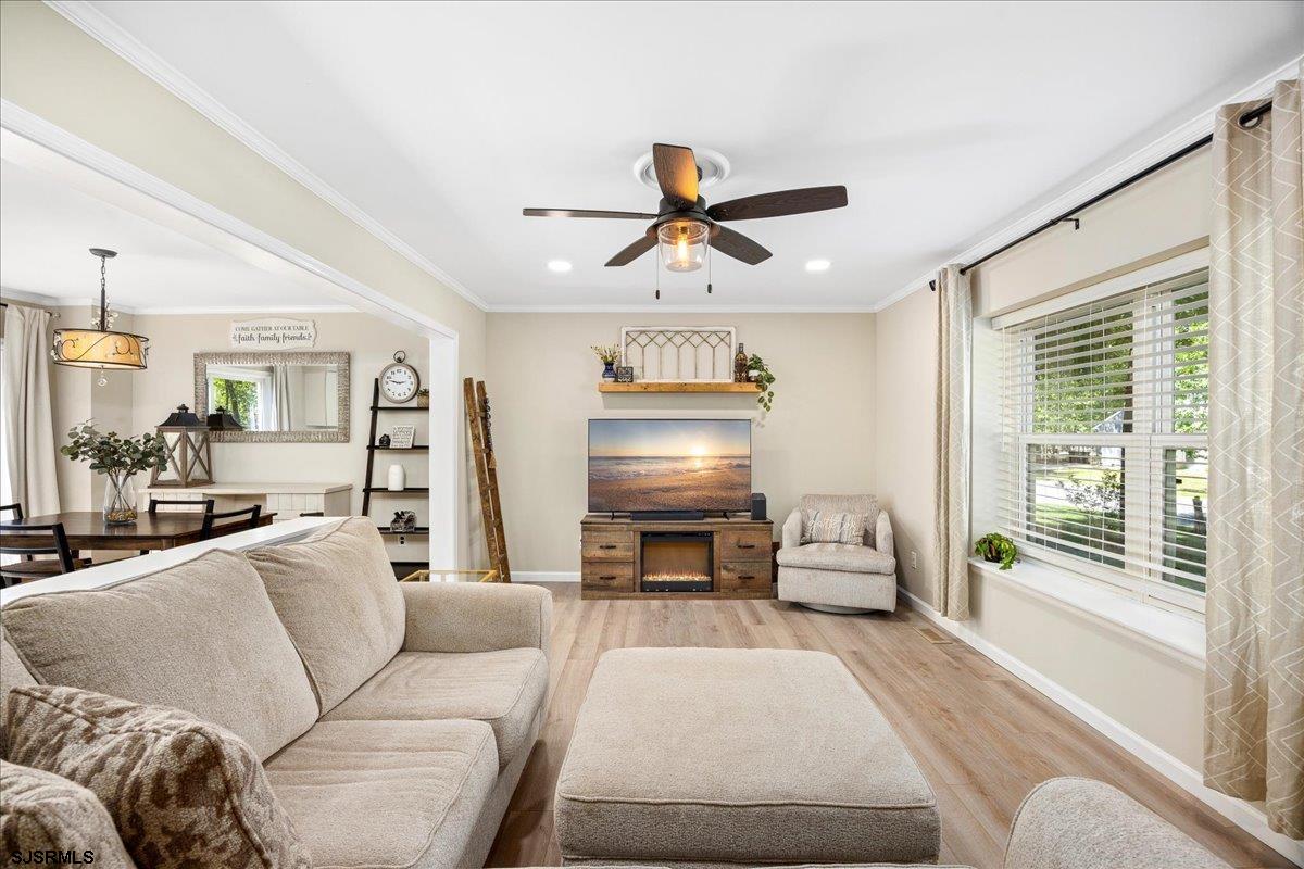414 Vine Avenue