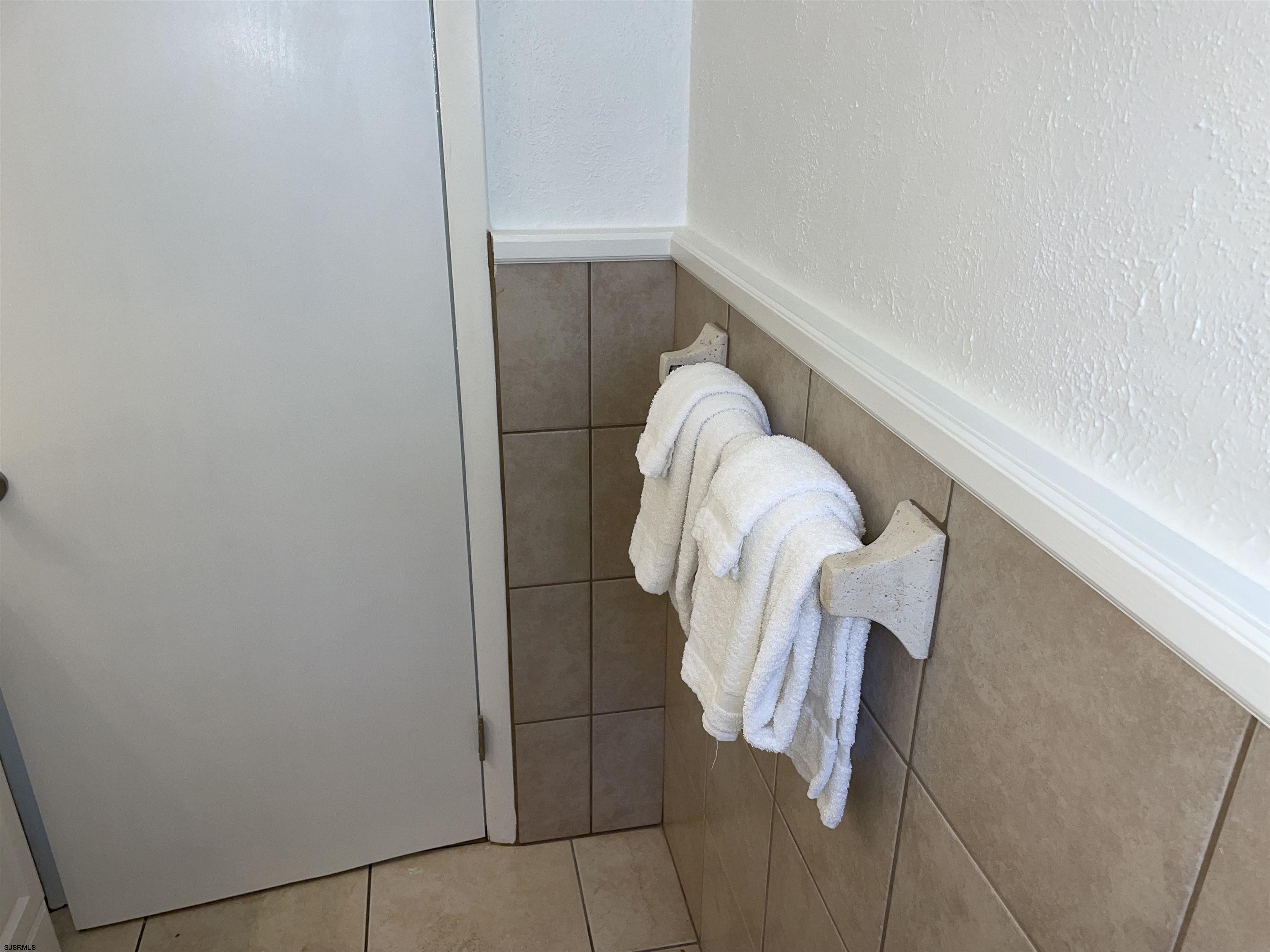 607900 | Photo 26