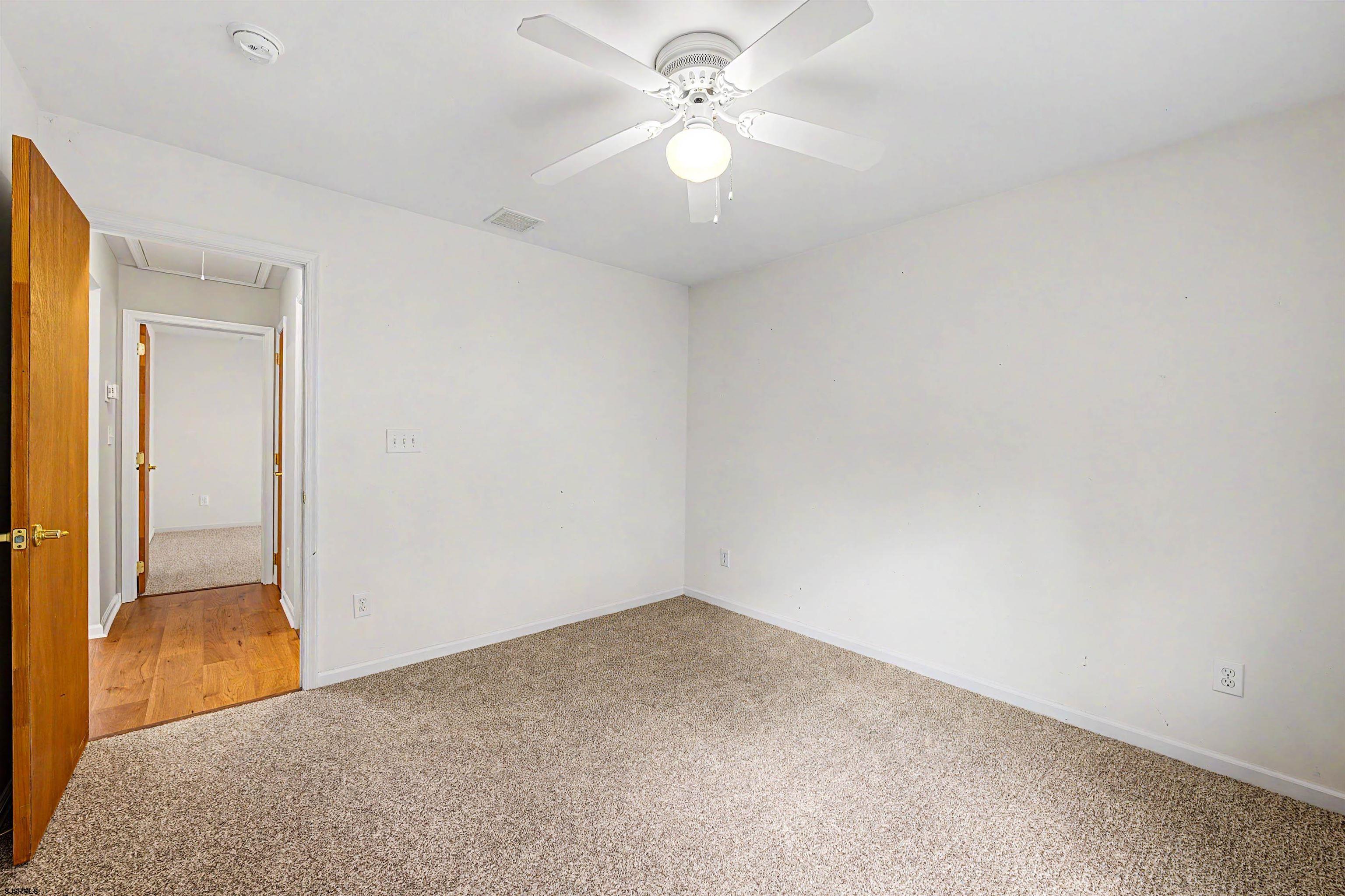 607907 | Photo 23