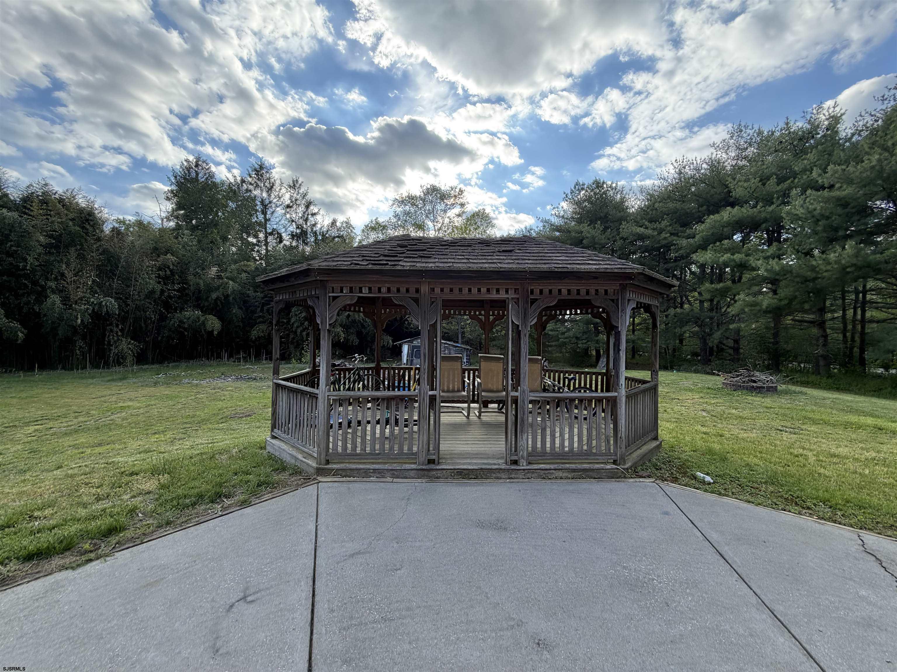 607946 | Photo 27