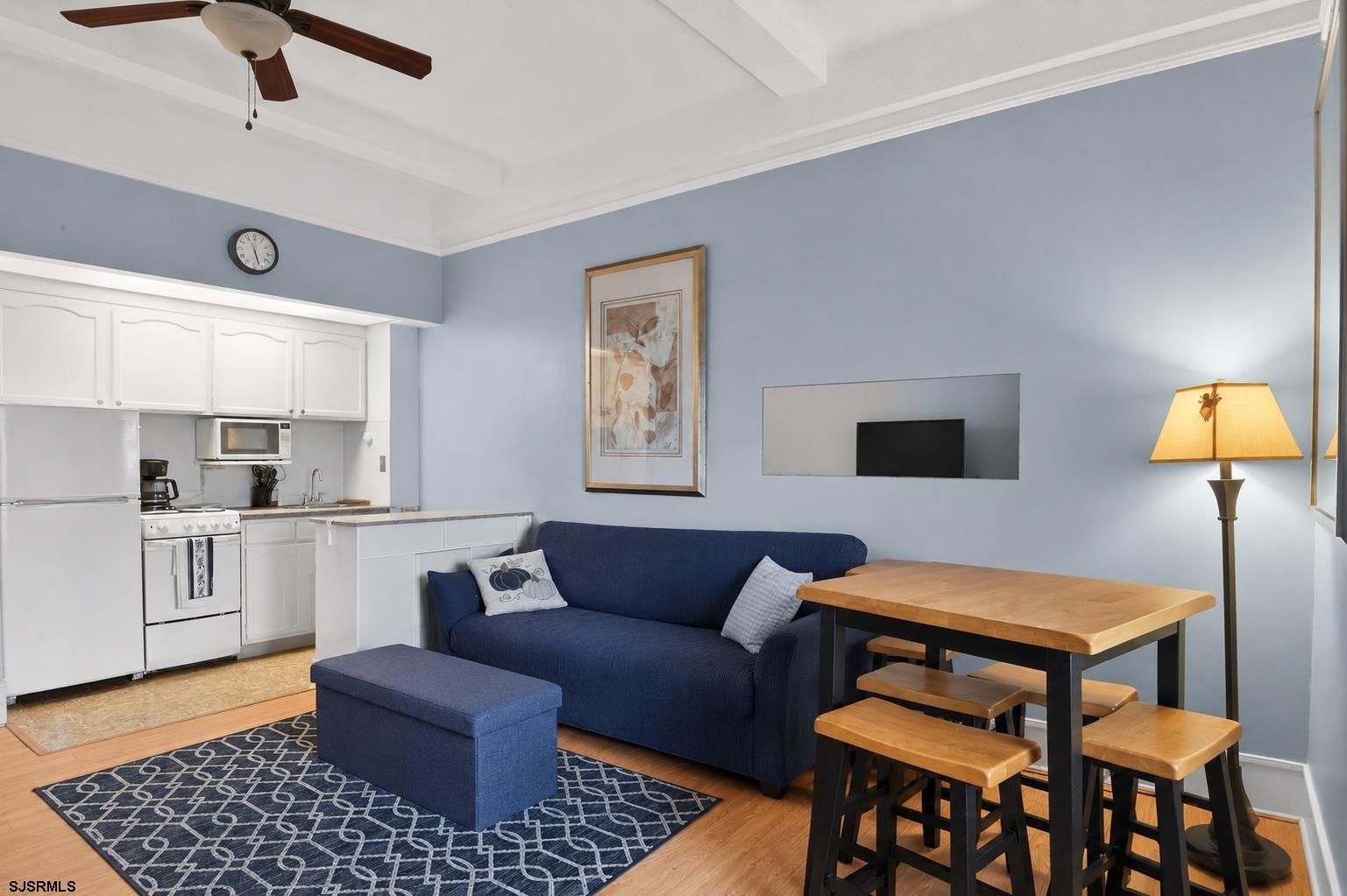 2715 Boardwalk