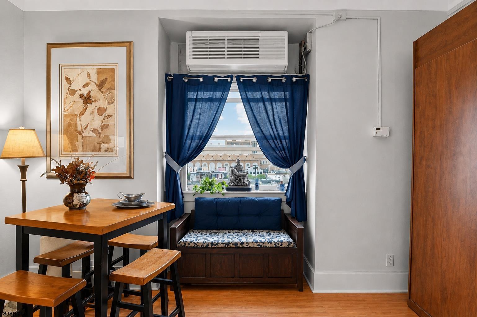 2715 Boardwalk