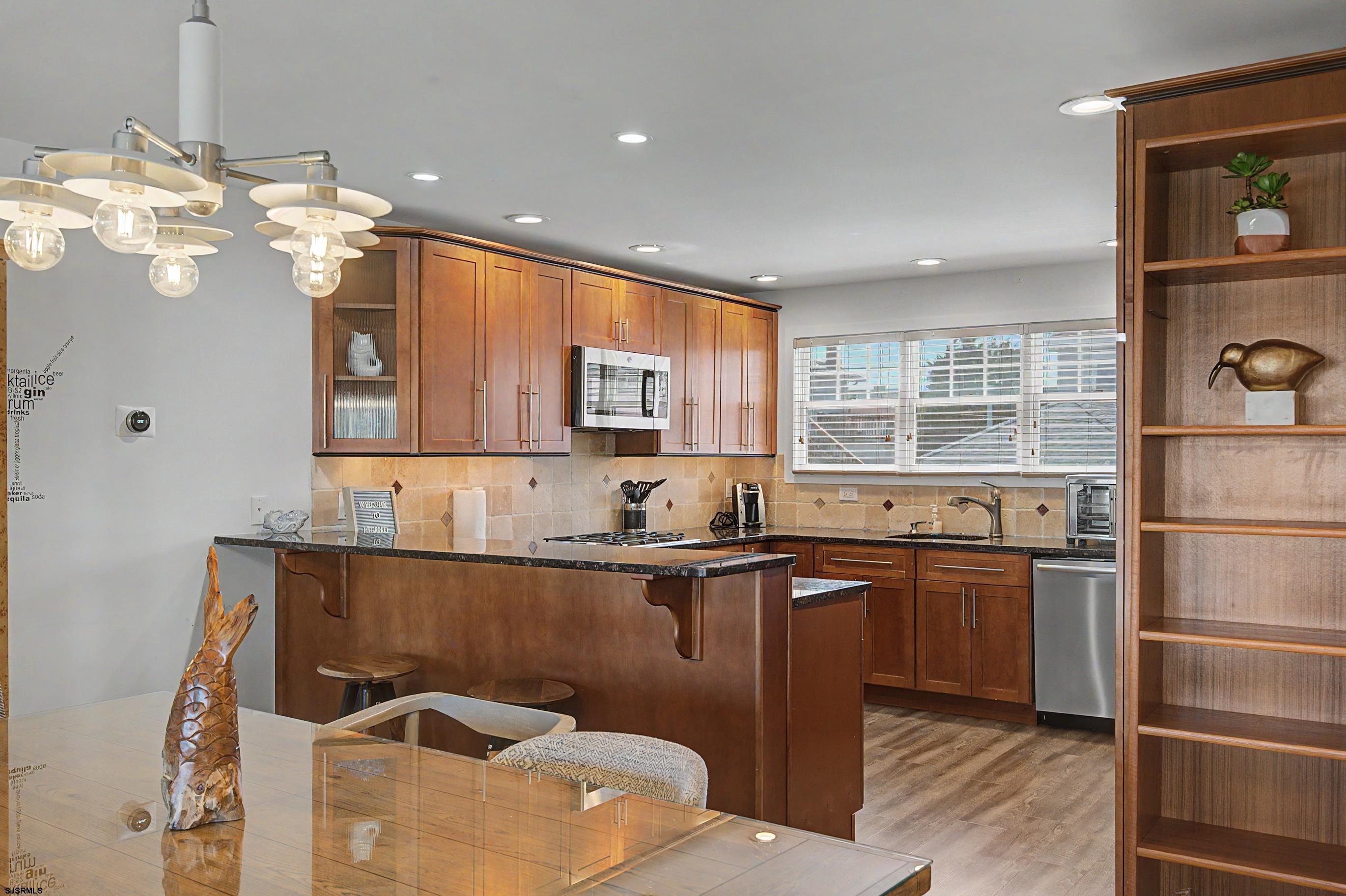 113 N Annapolis Avenue