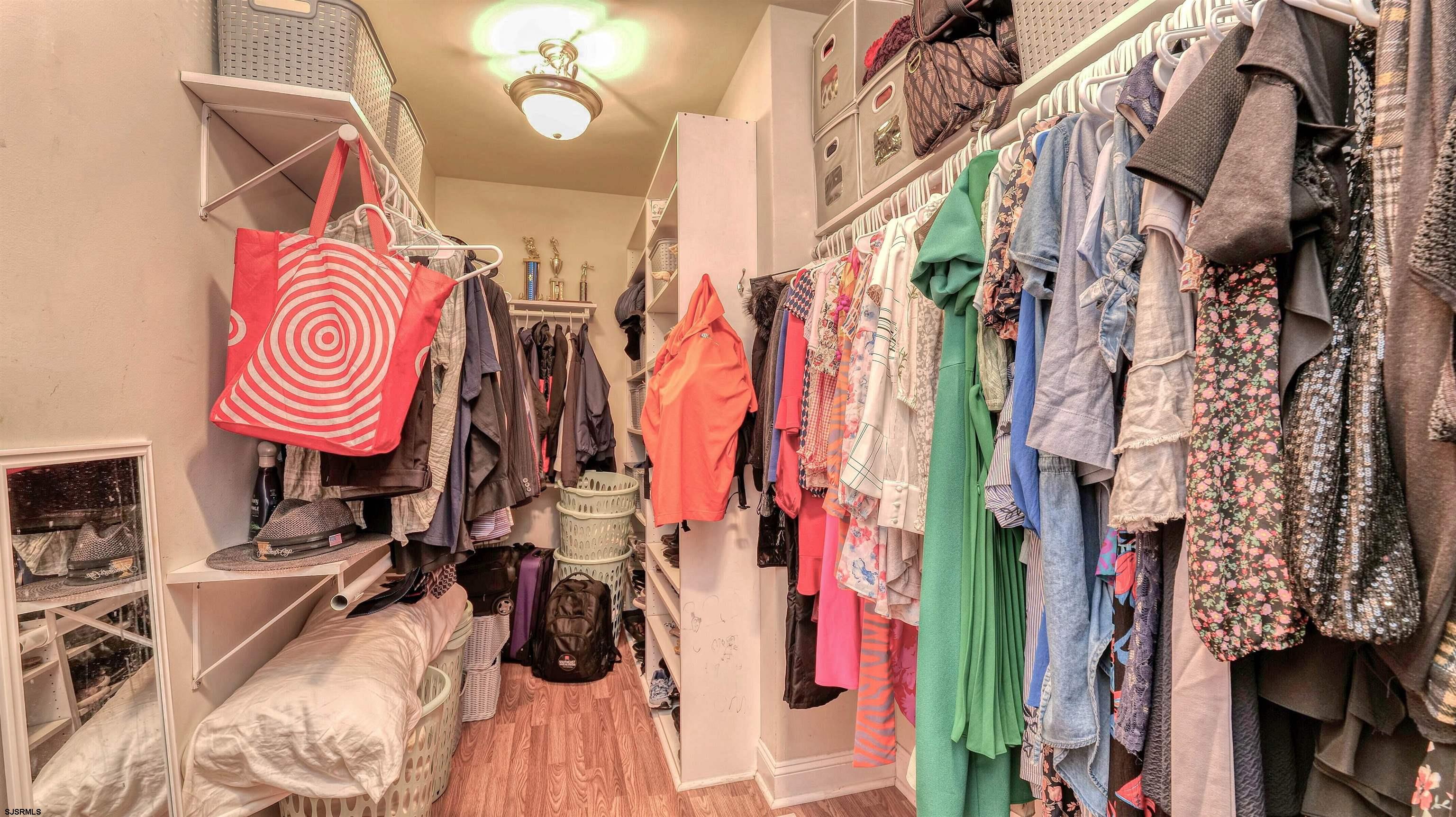 608077 | Photo 24