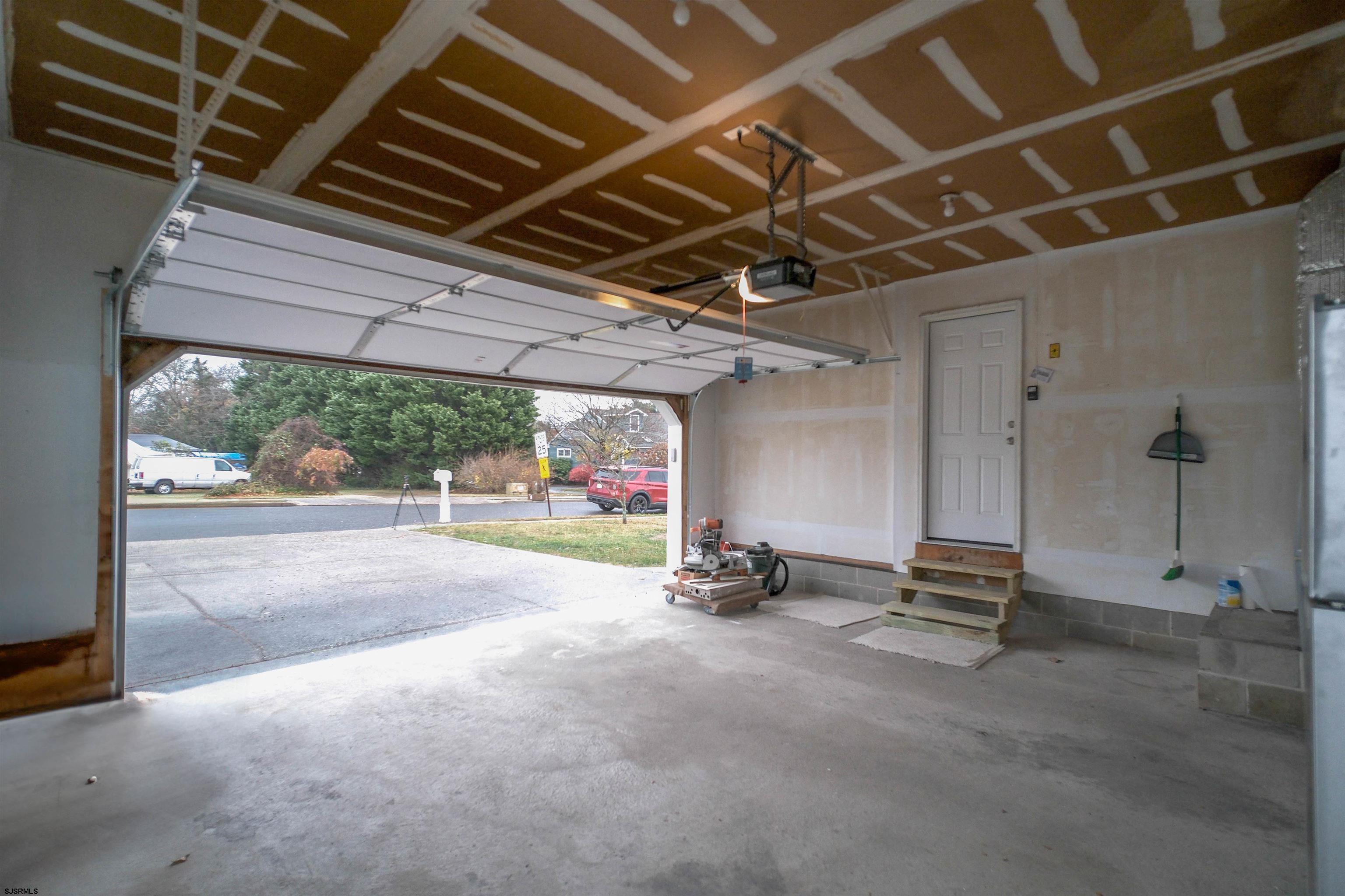 608081 | Photo 24