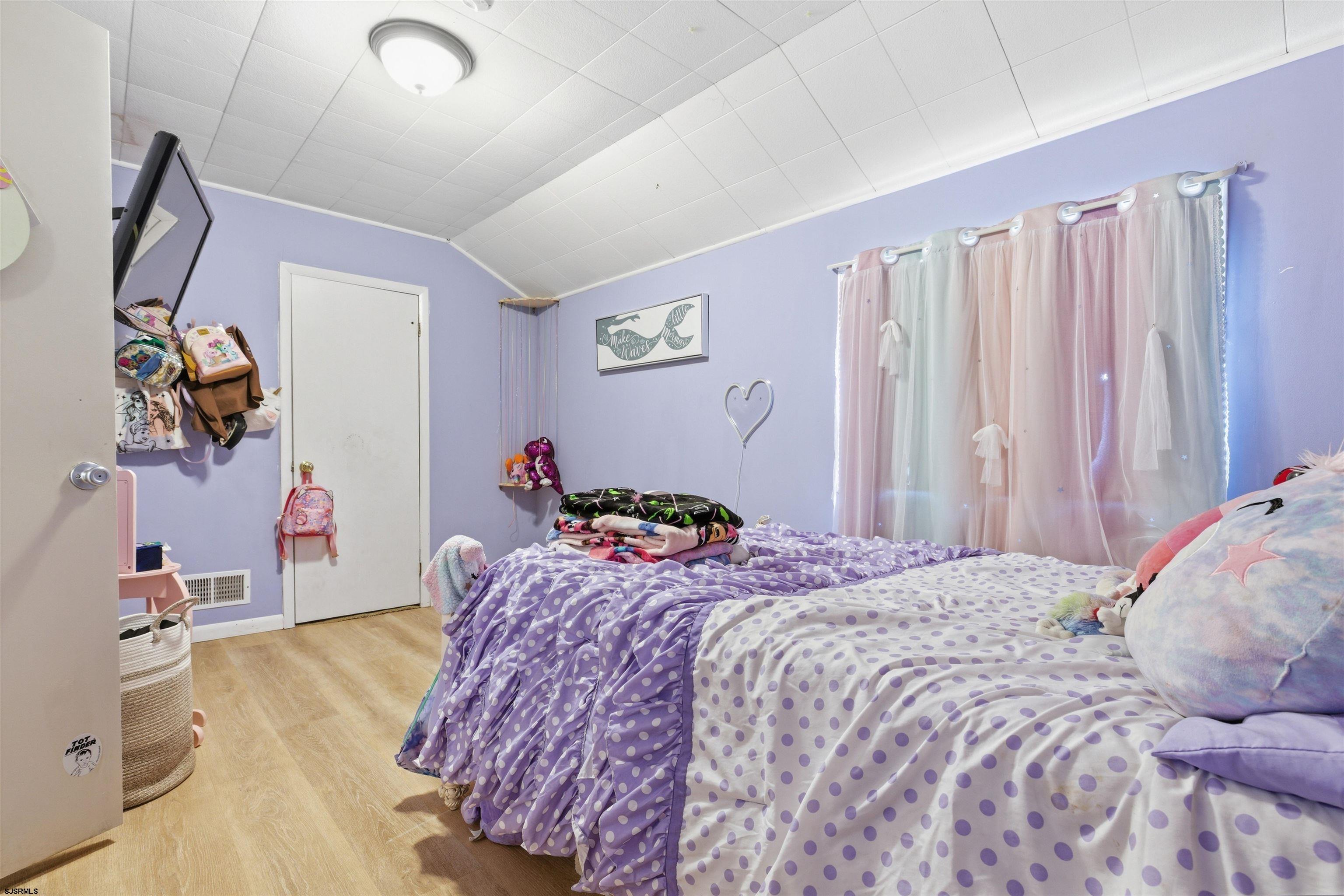 608141 | Photo 21