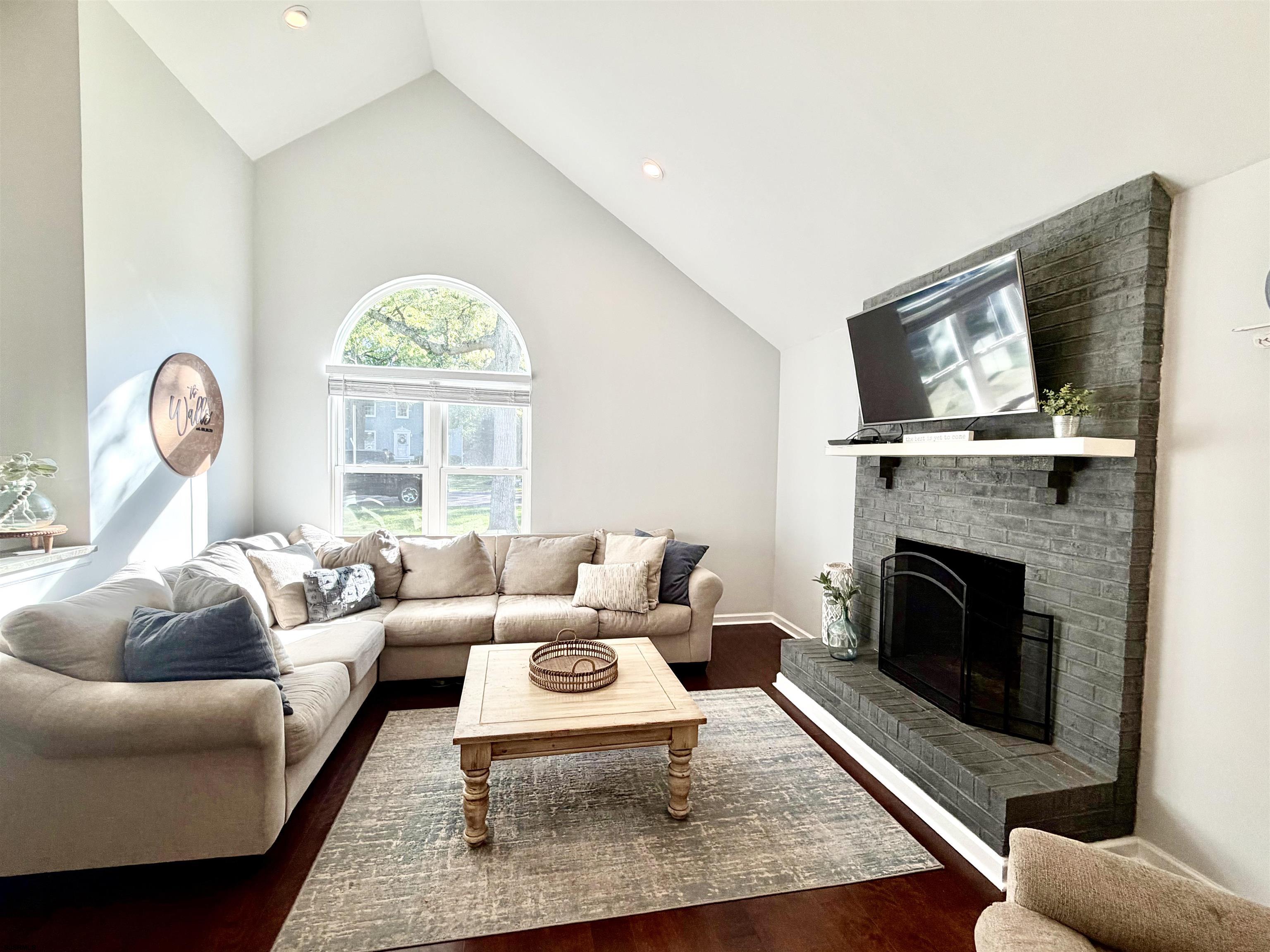535 Holly Brook Dr