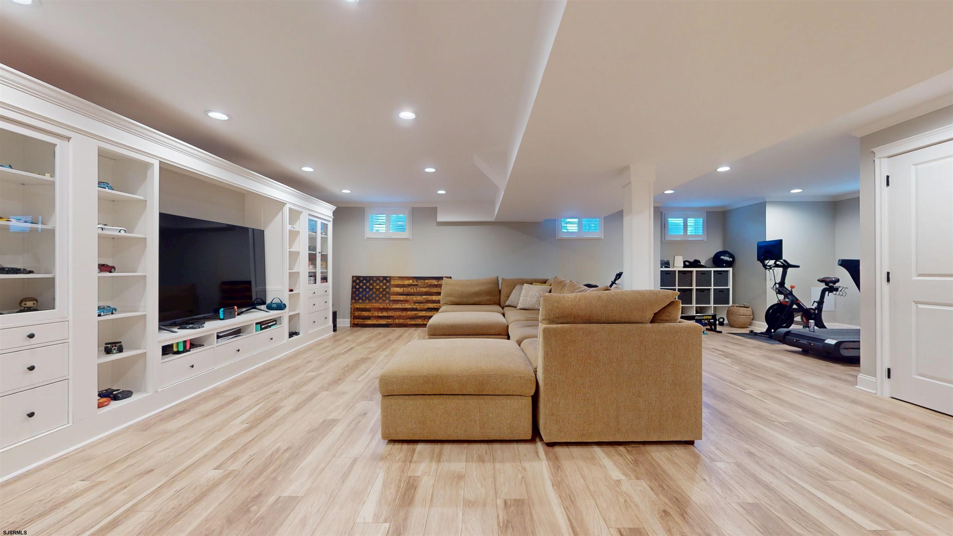7 Delmar Avenue
