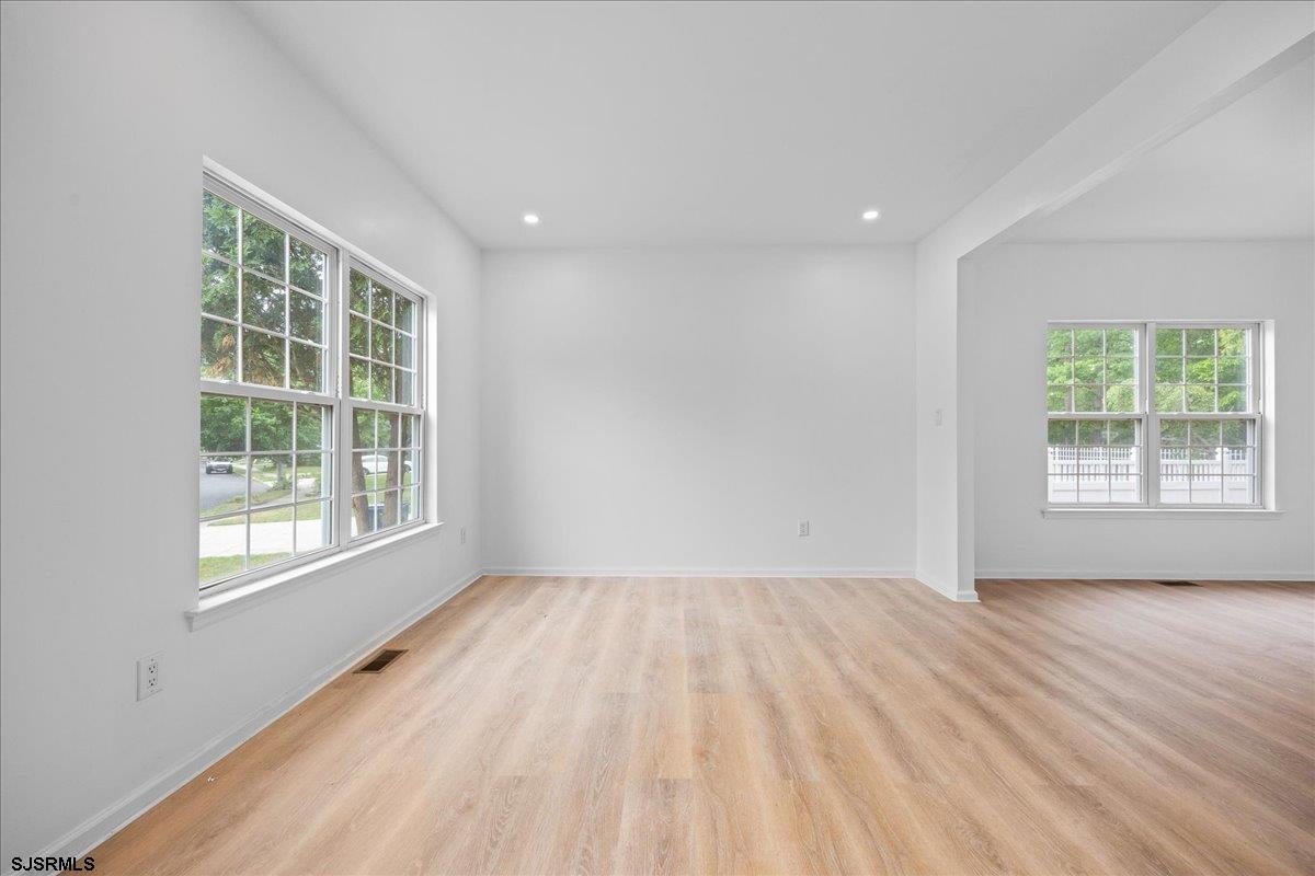 48 Chancellor Park Dr