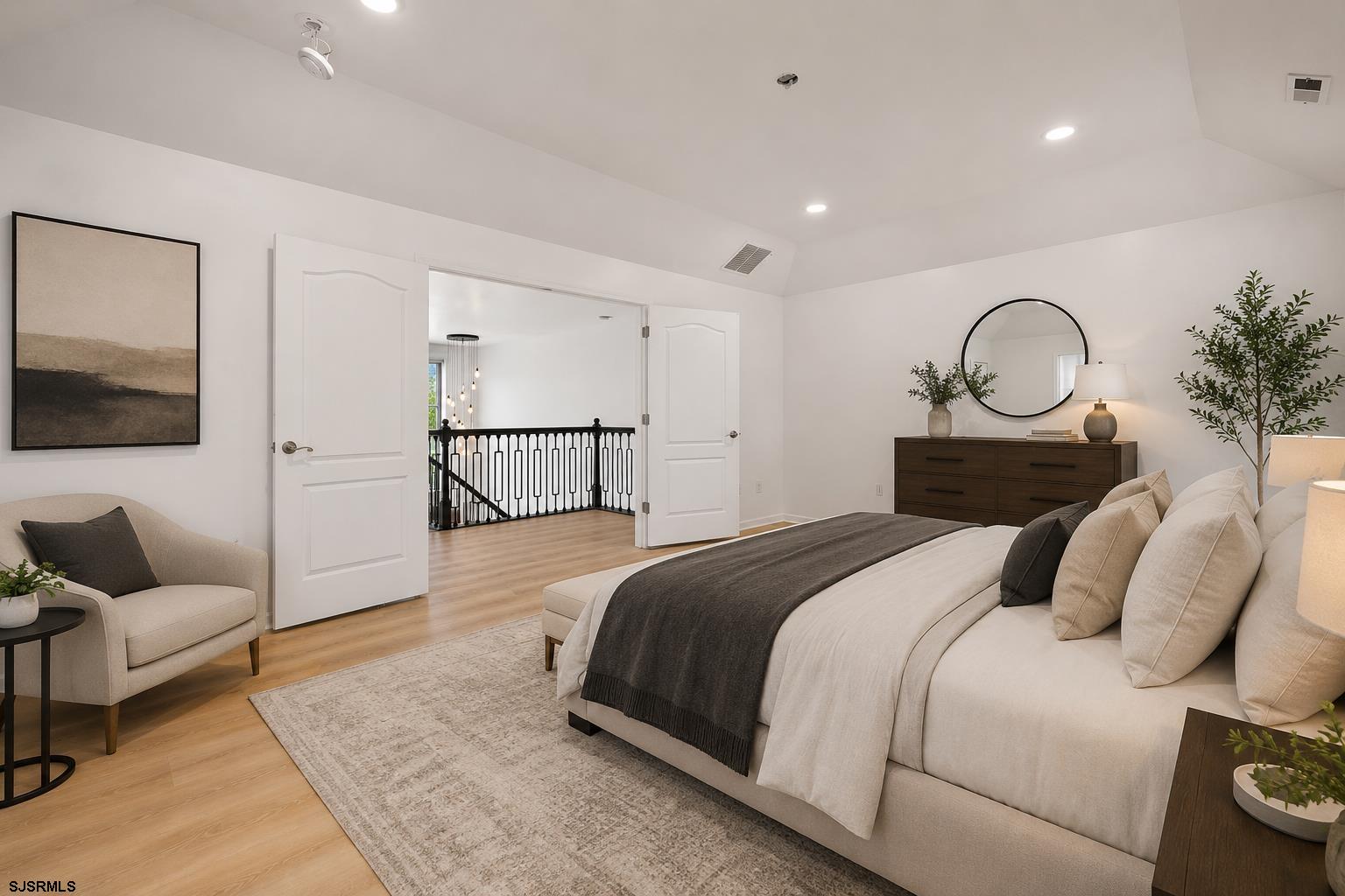 48 Chancellor Park Dr