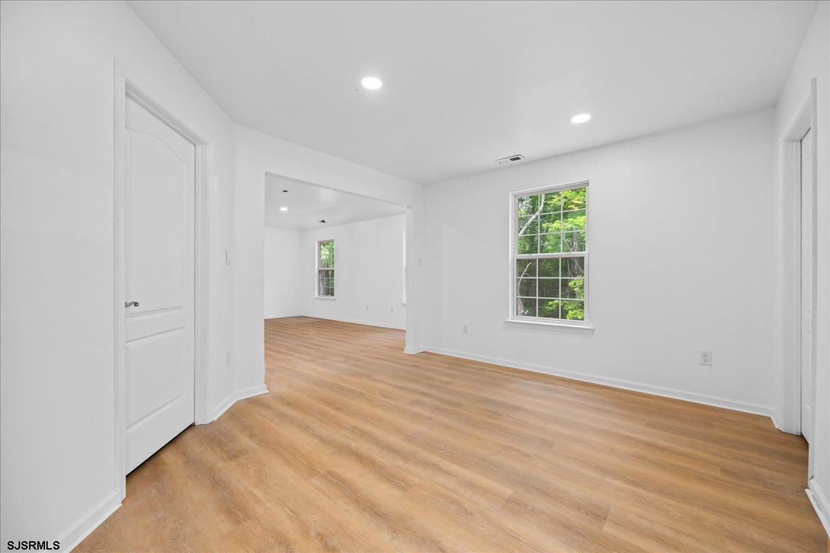 48 Chancellor Park Dr