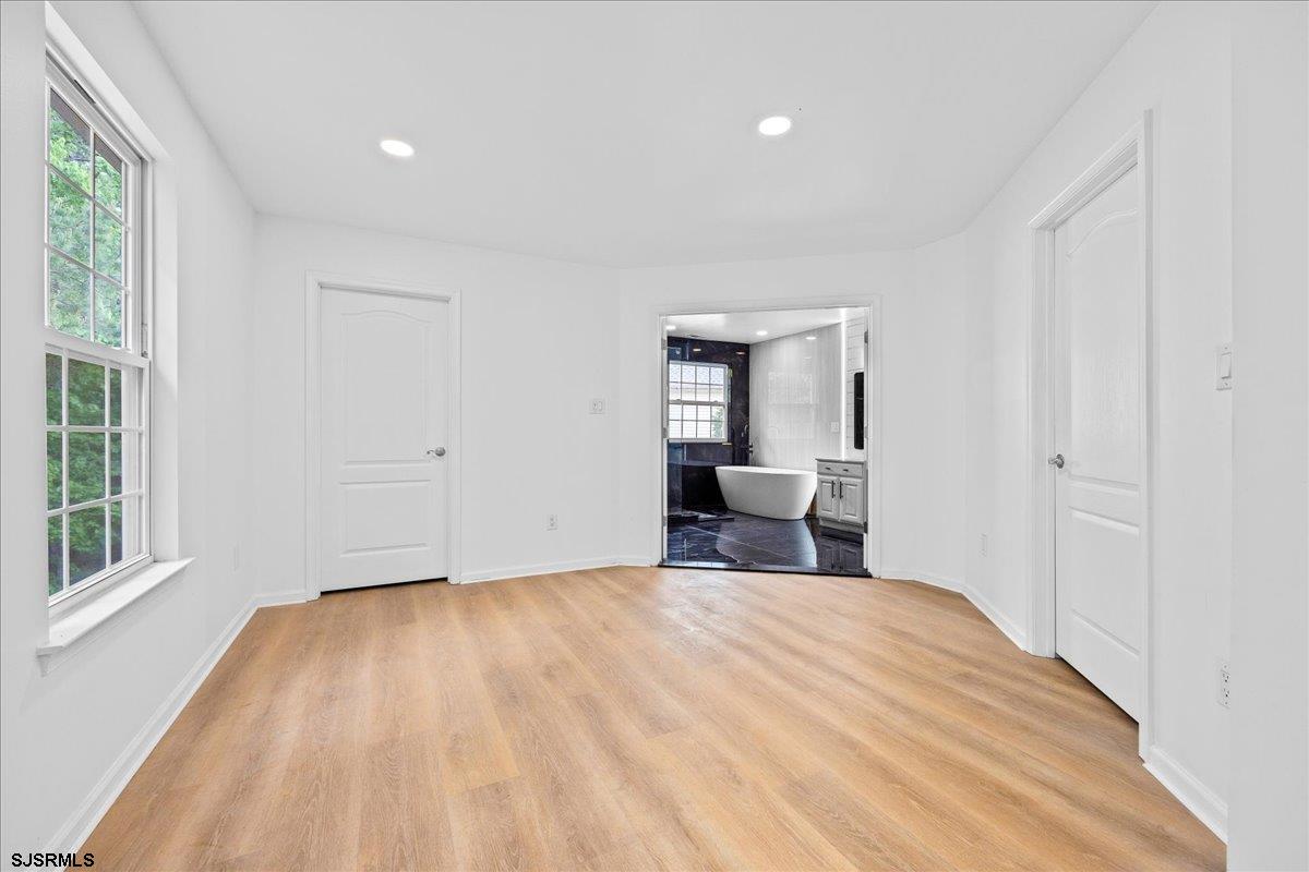 48 Chancellor Park Dr