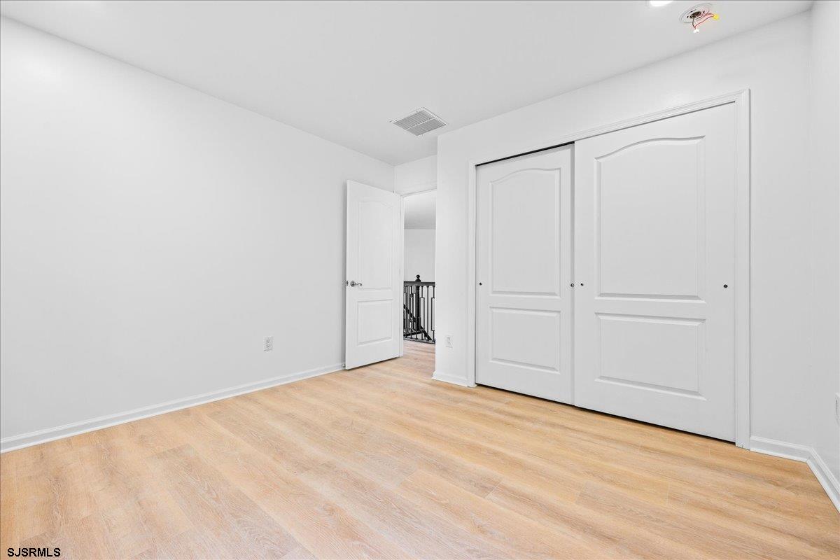 48 Chancellor Park Dr