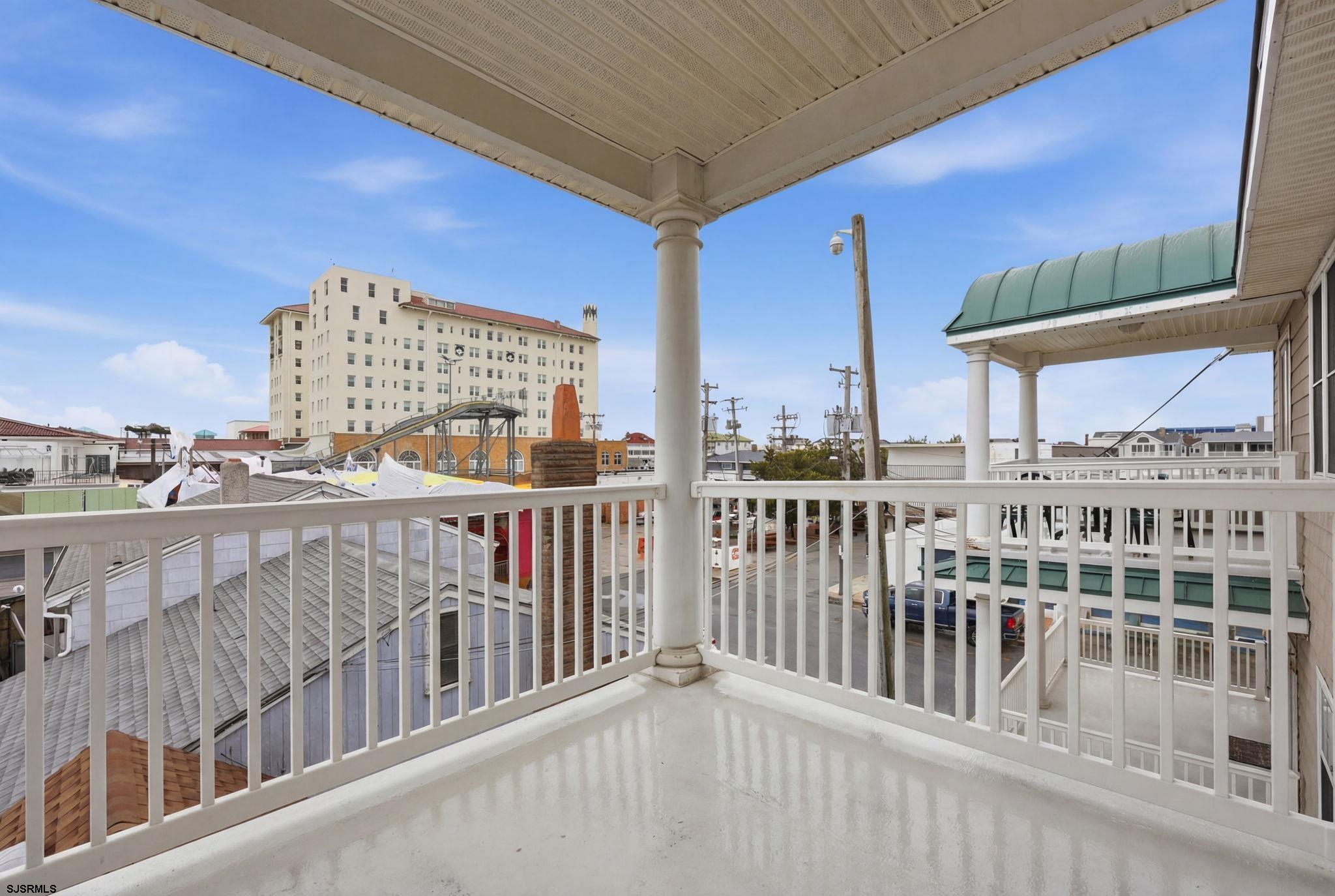 608202 | Photo 50