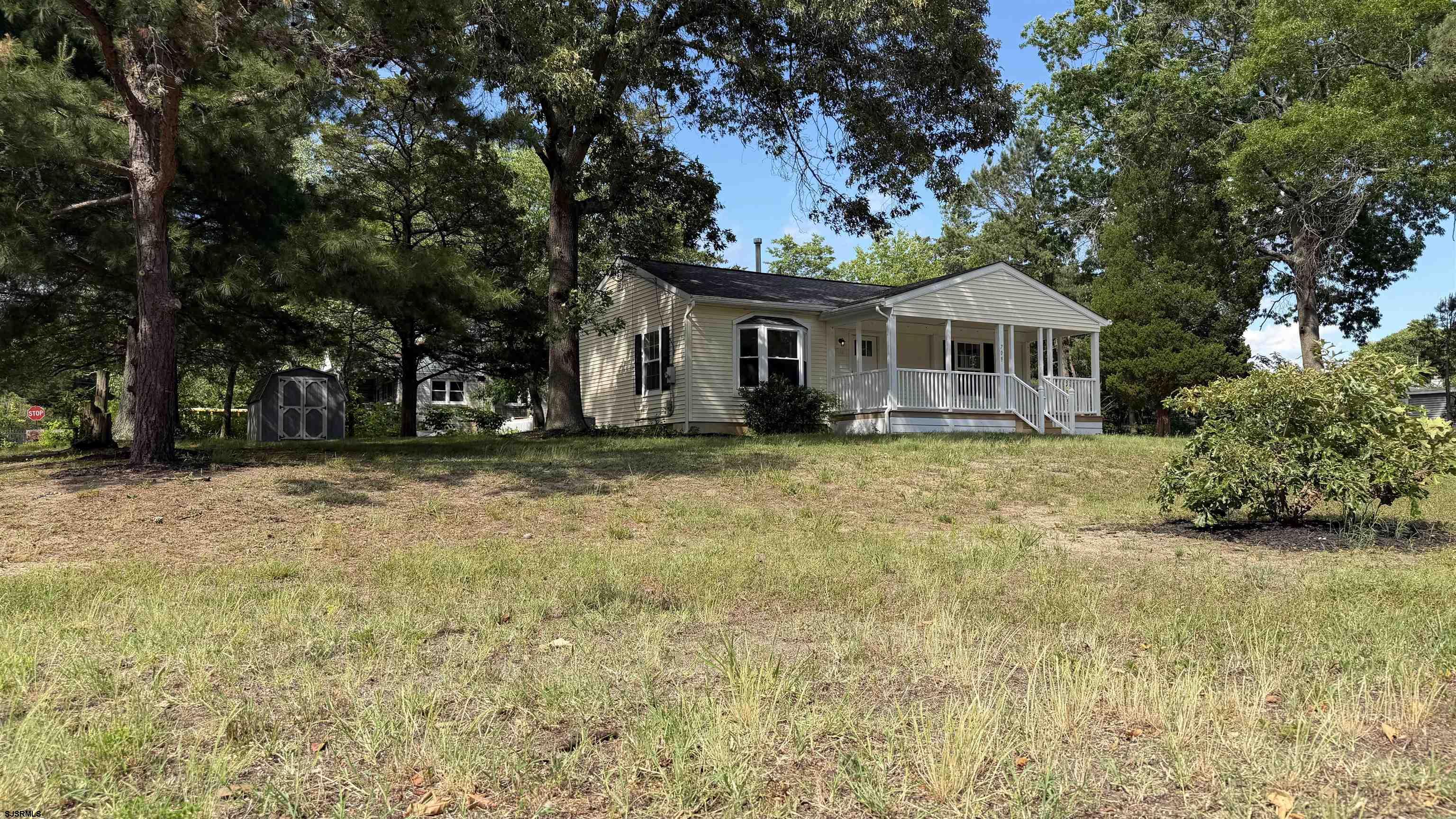 709 E Pennsylvania Avenue - Absecon