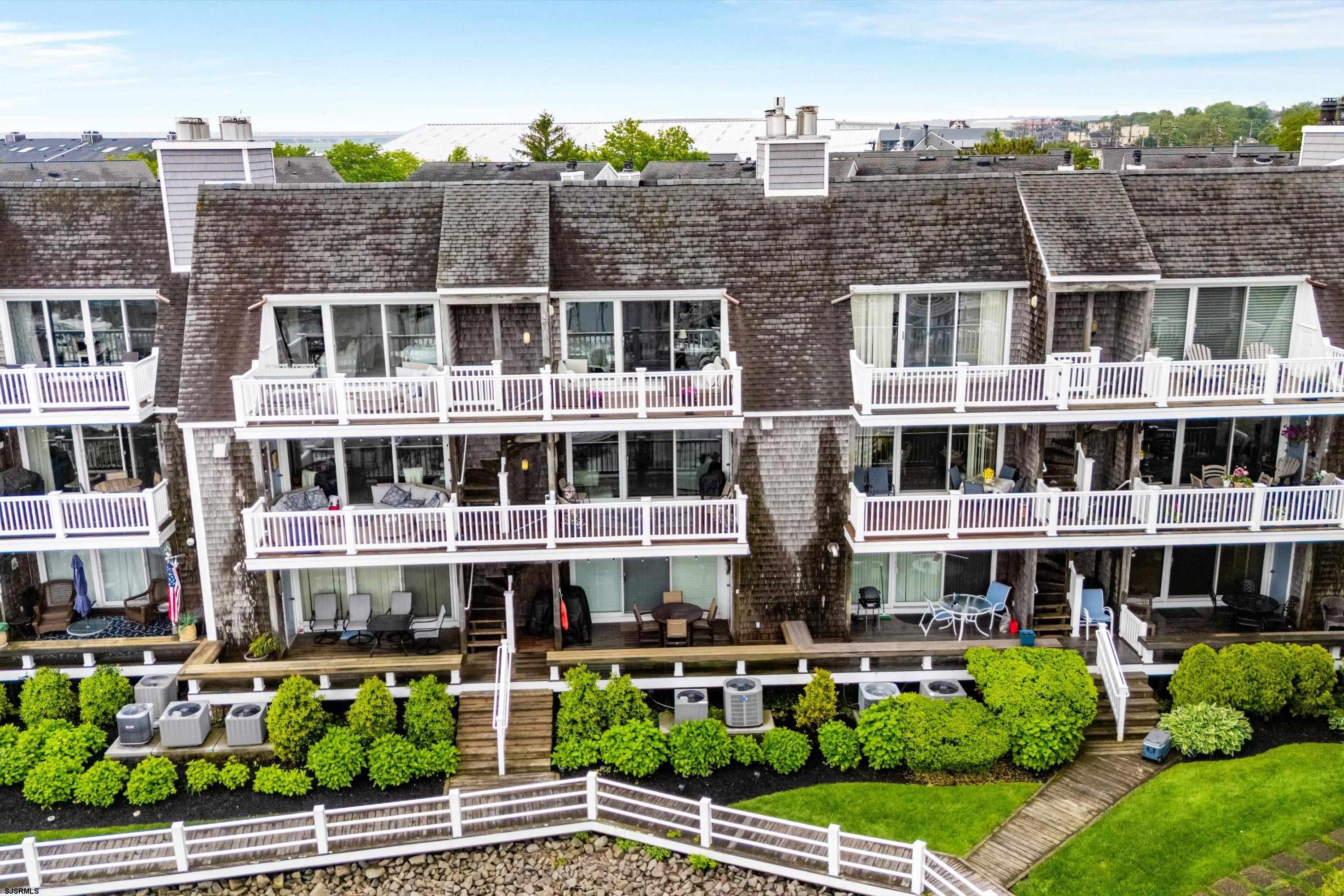206 Harbour Cove
