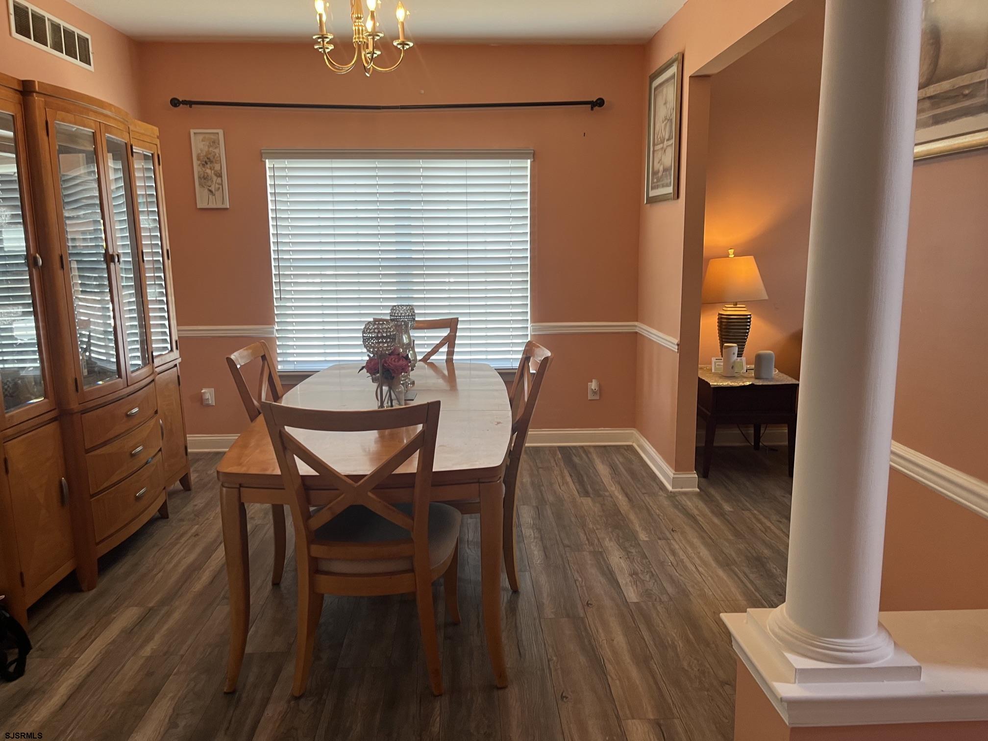 214 E Kennedy Dr