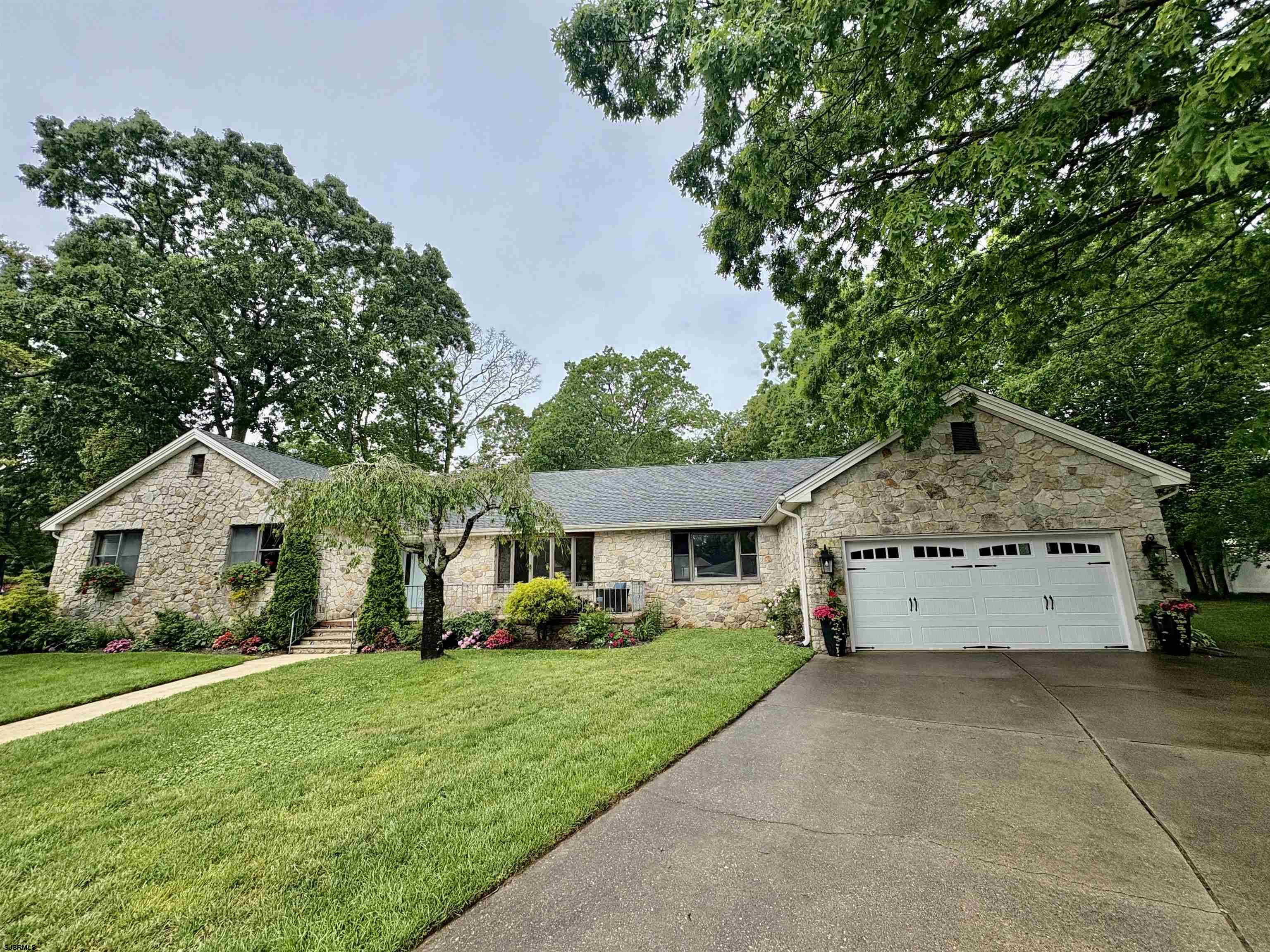 23 Georgetown Court