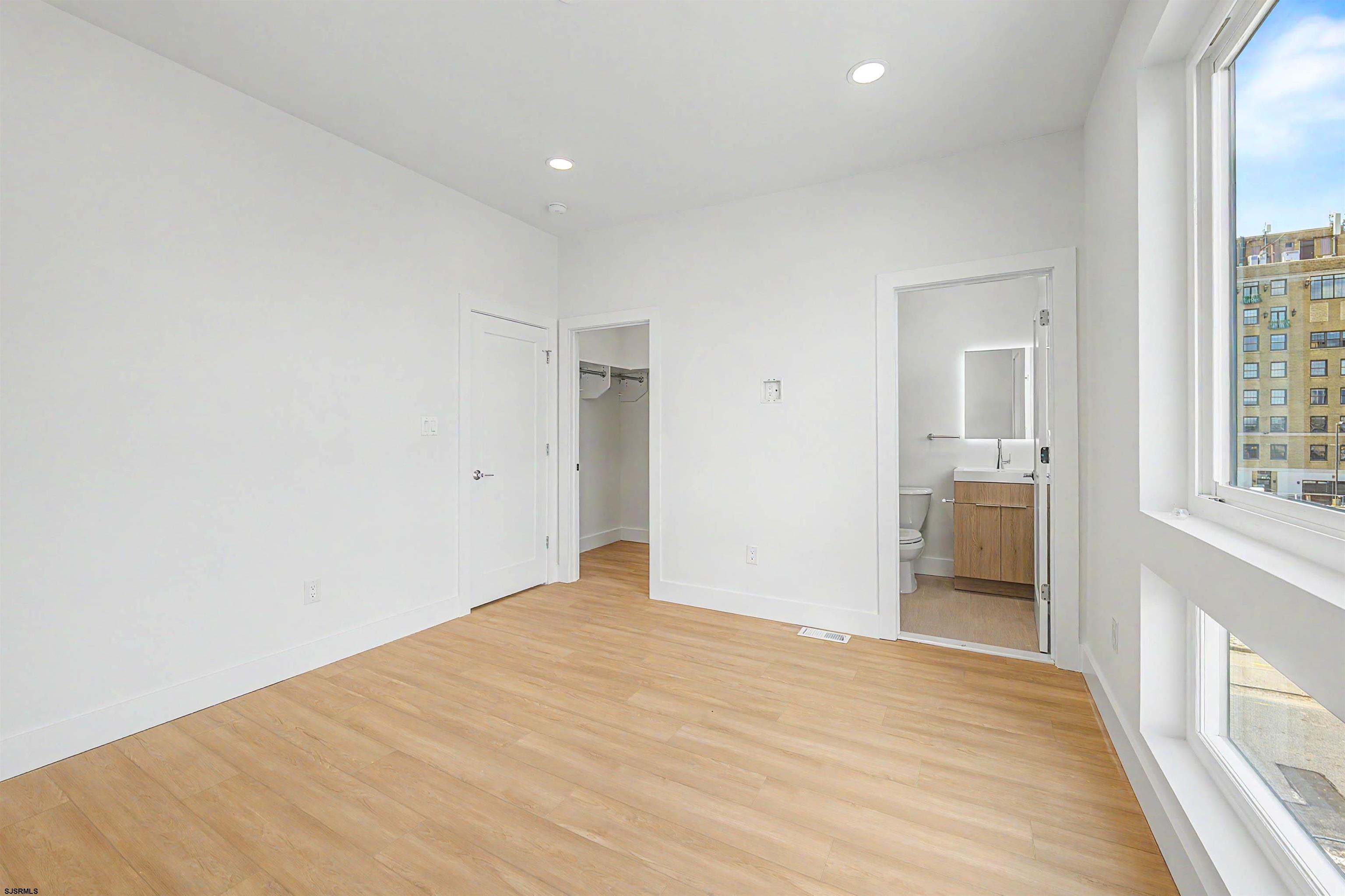 101 B Westminster Avenue