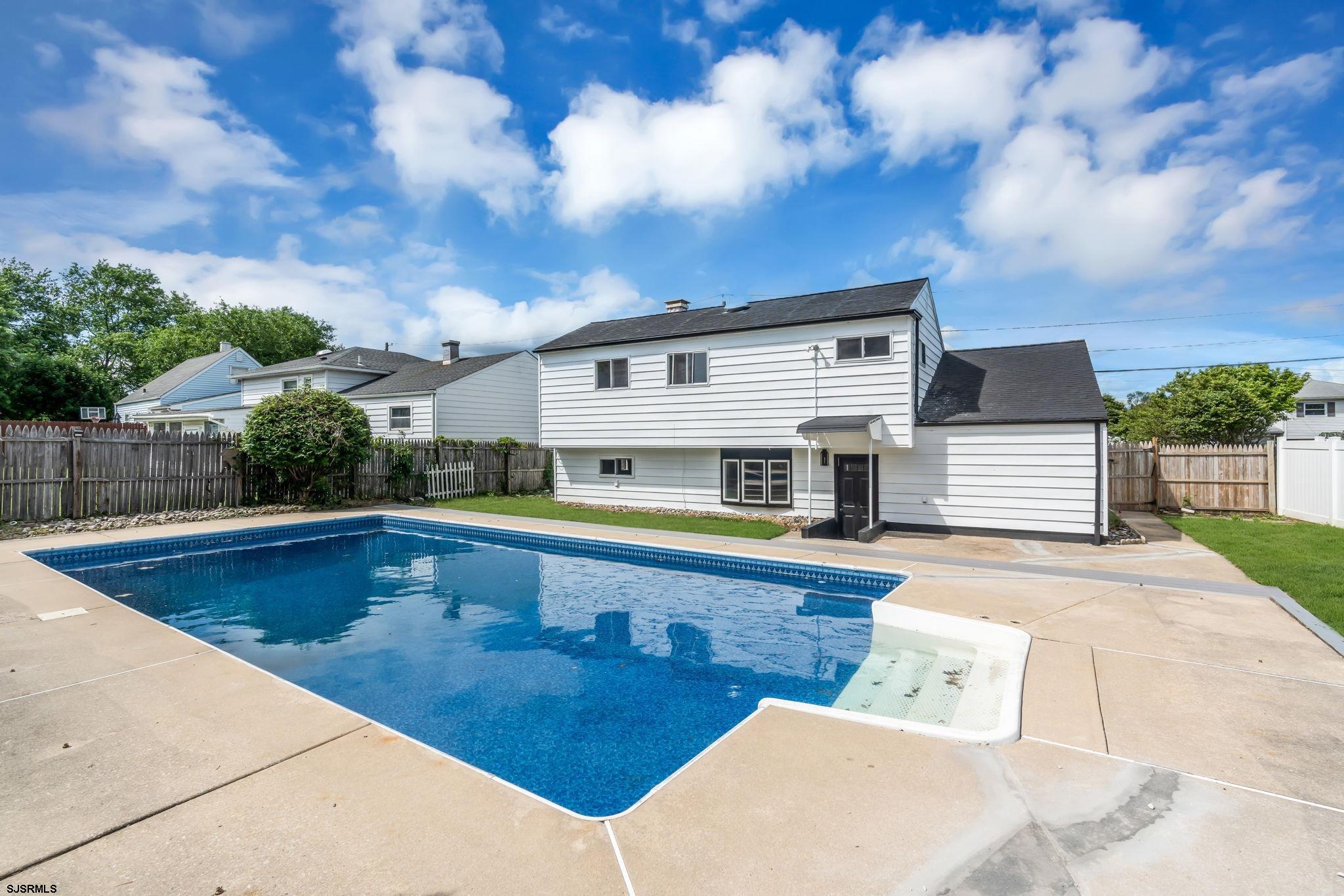 16 Falmouth Road