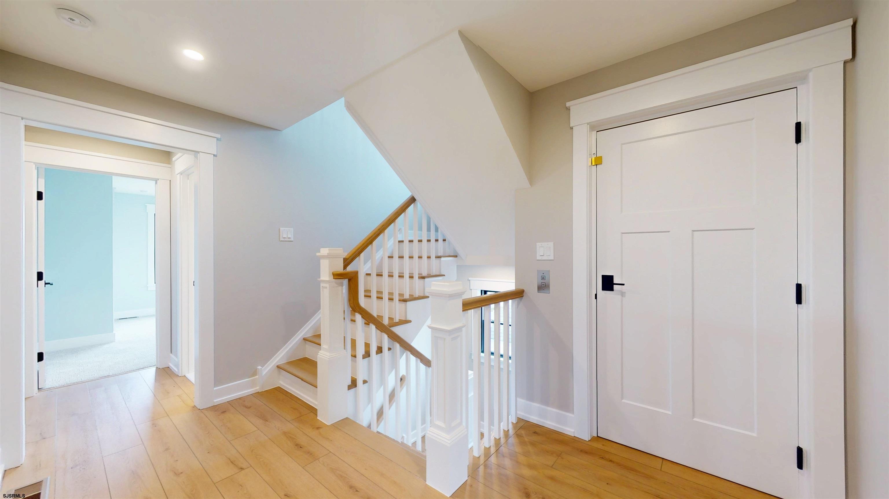 318 S 10th