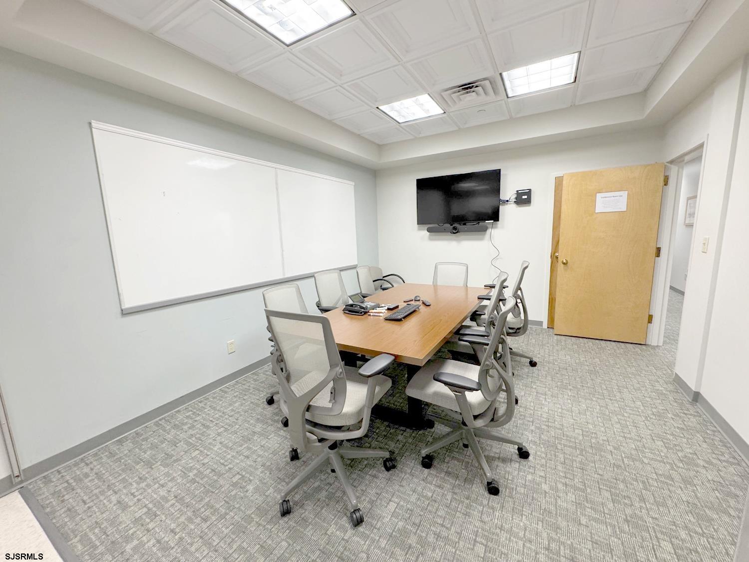 608320 | Photo 7