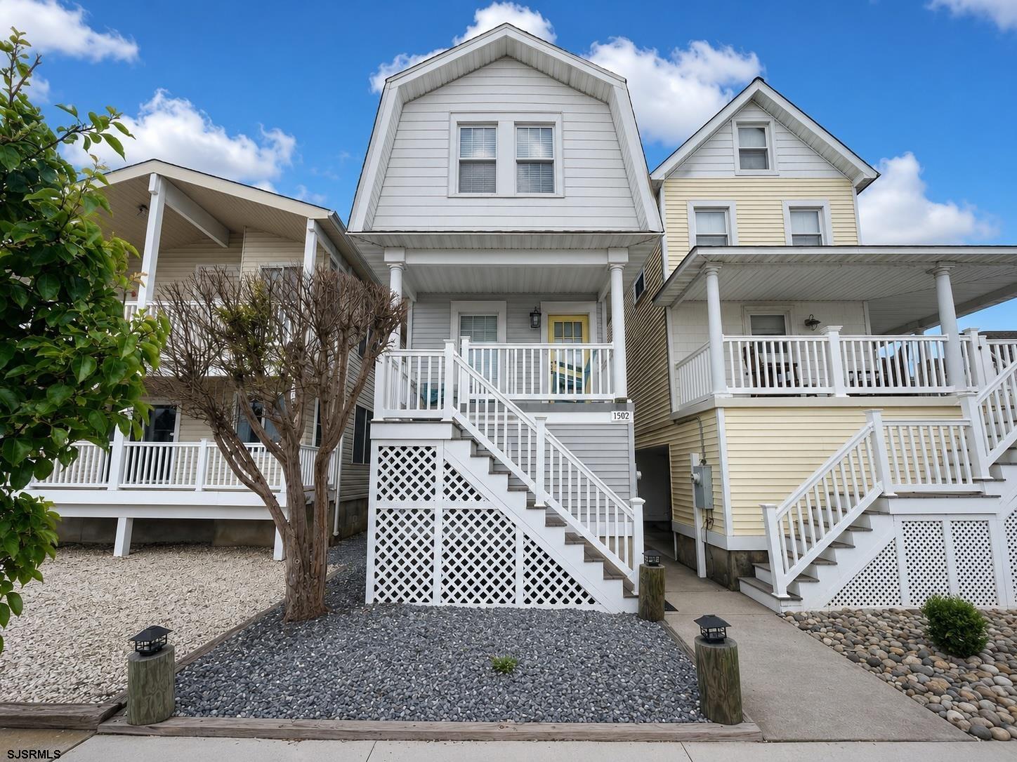 608337