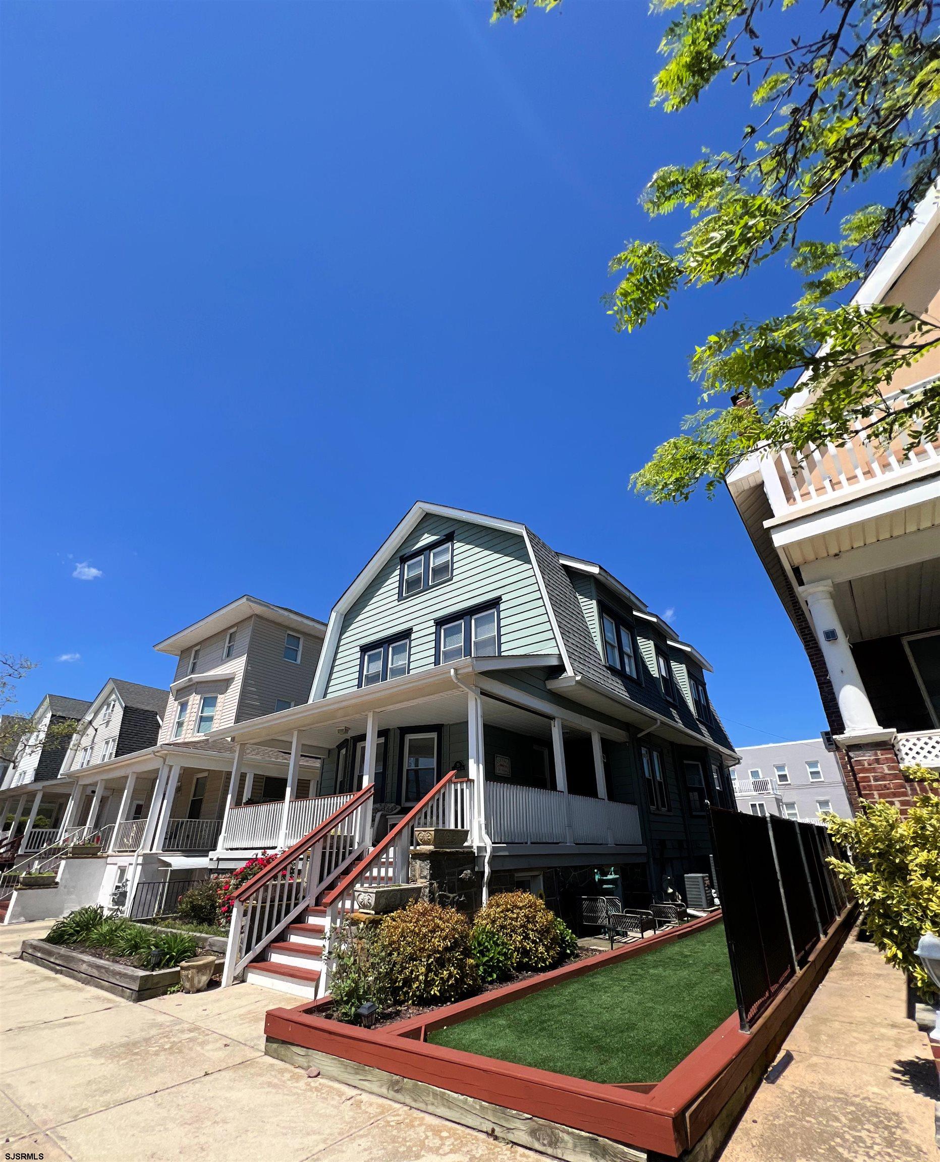 25 S Oakland Avenue - Picture 1