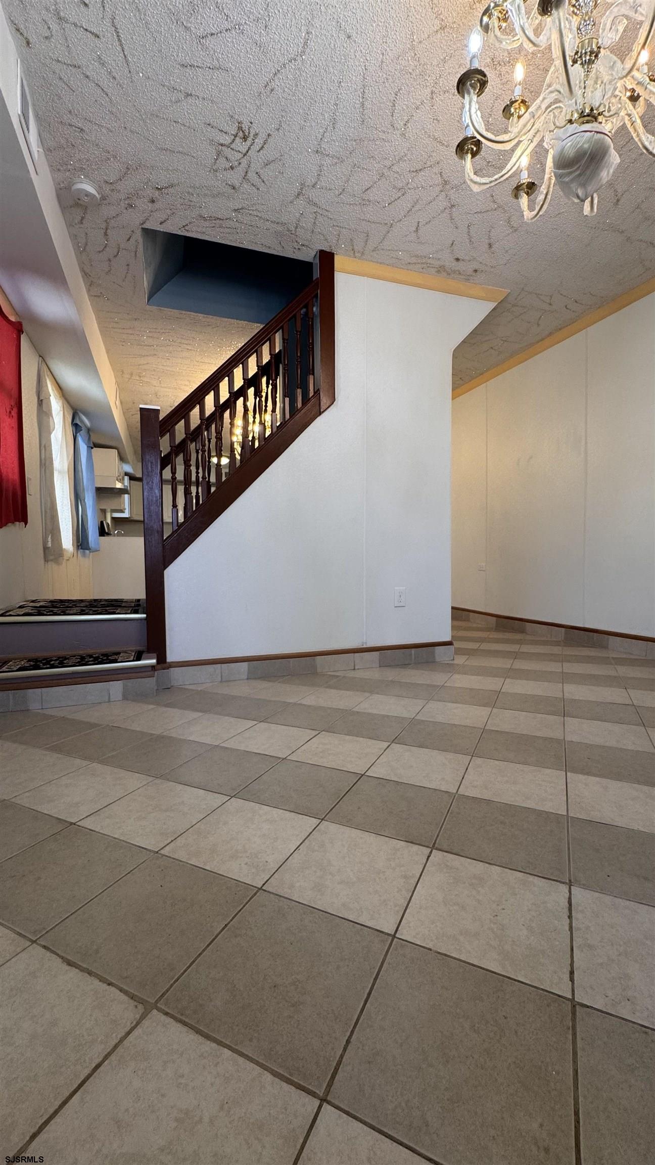 1104 Adriatic Avenue - Picture 4