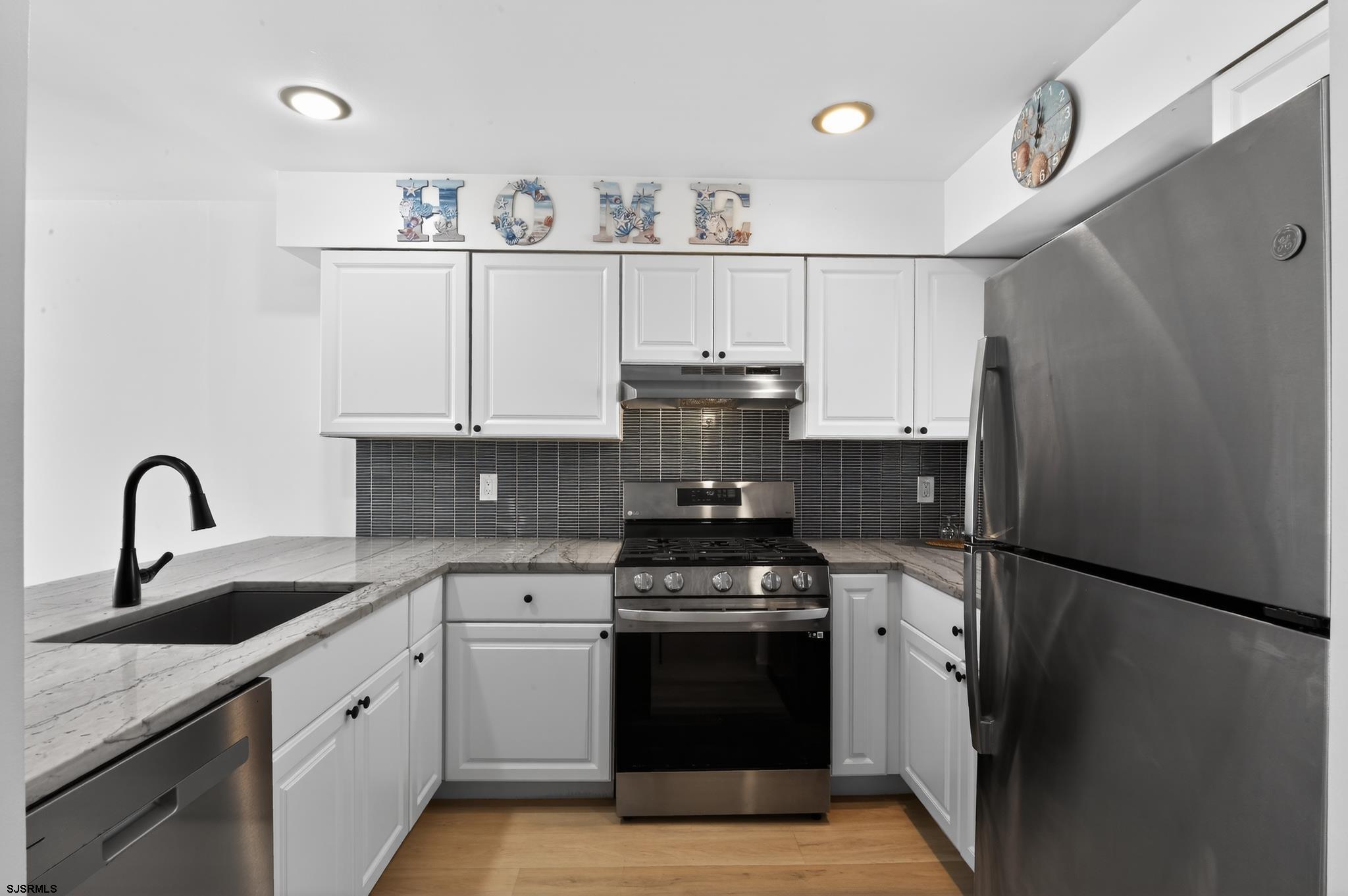 608519 | Photo 3