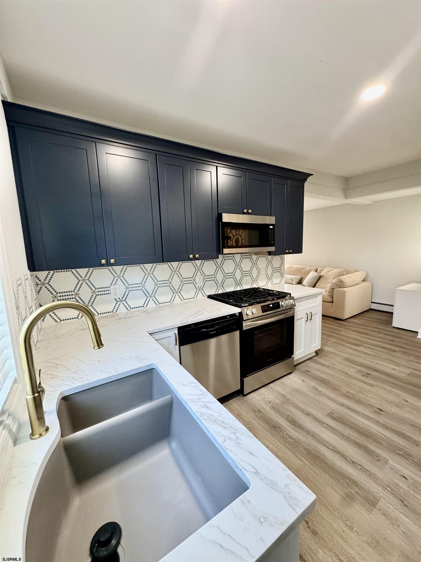 24 N THIRD ST