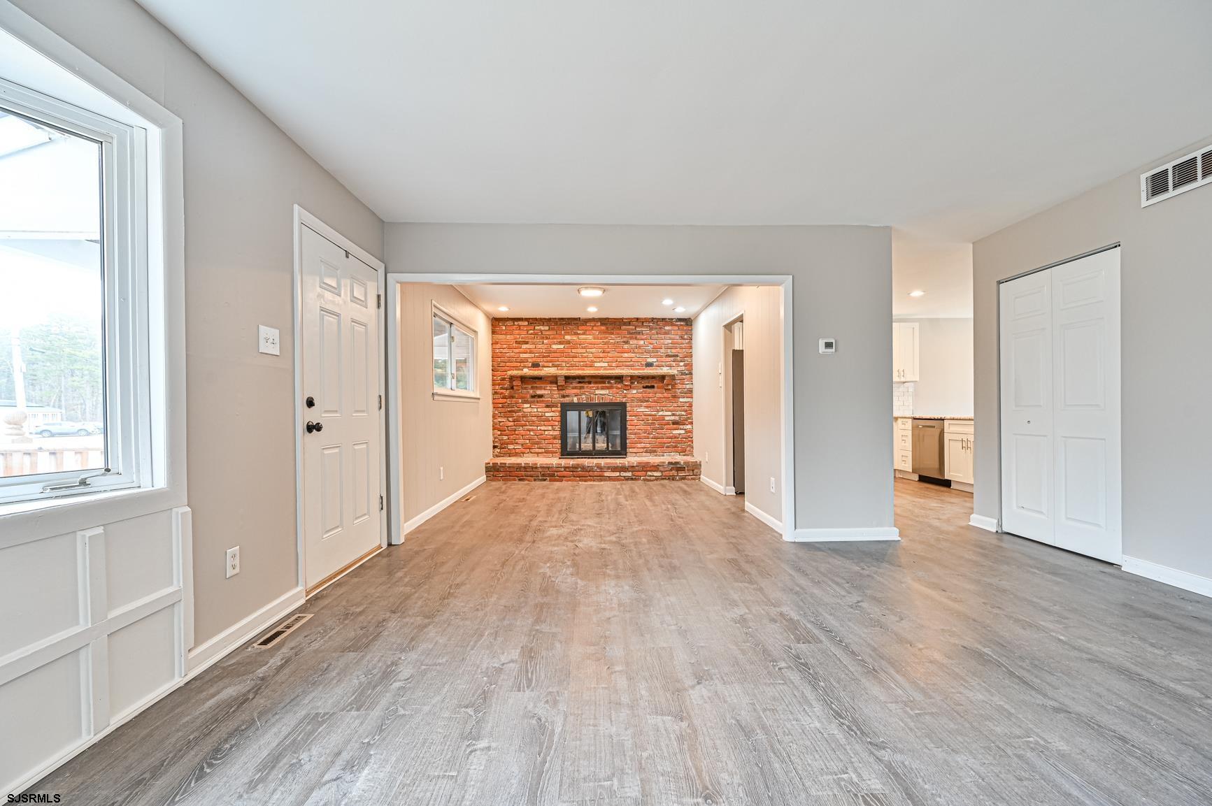 317 E Collings Dr
