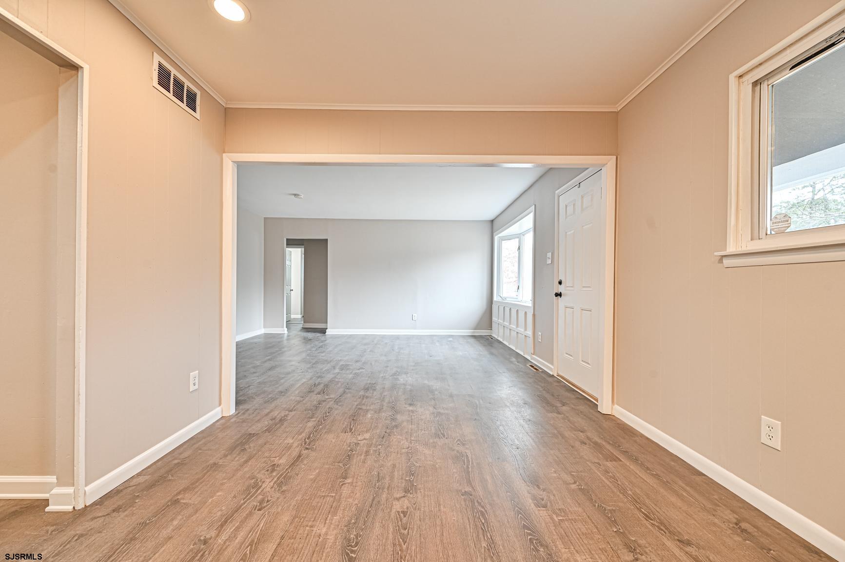 317 E Collings Dr