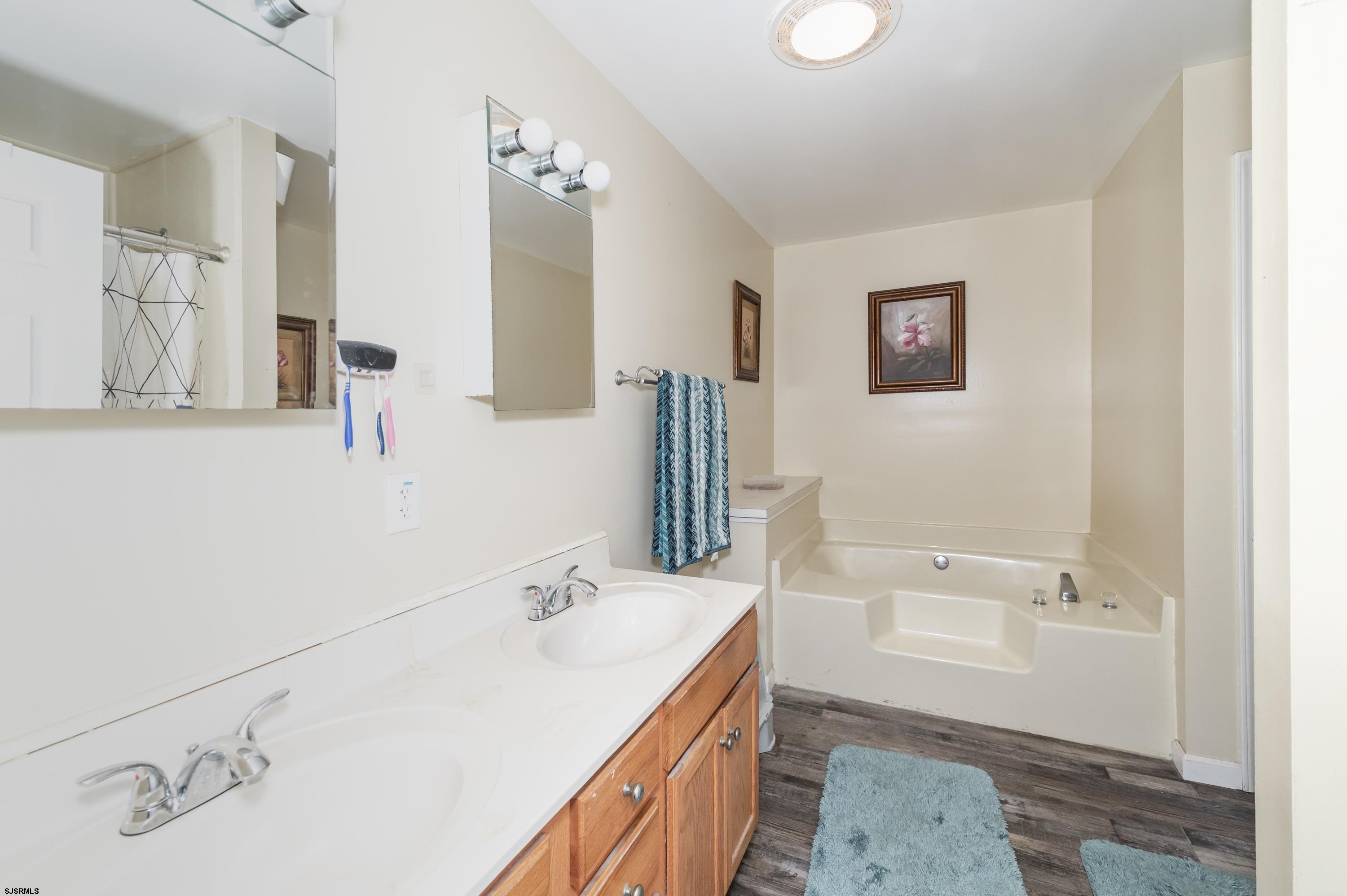 5435 Pleasant Mills