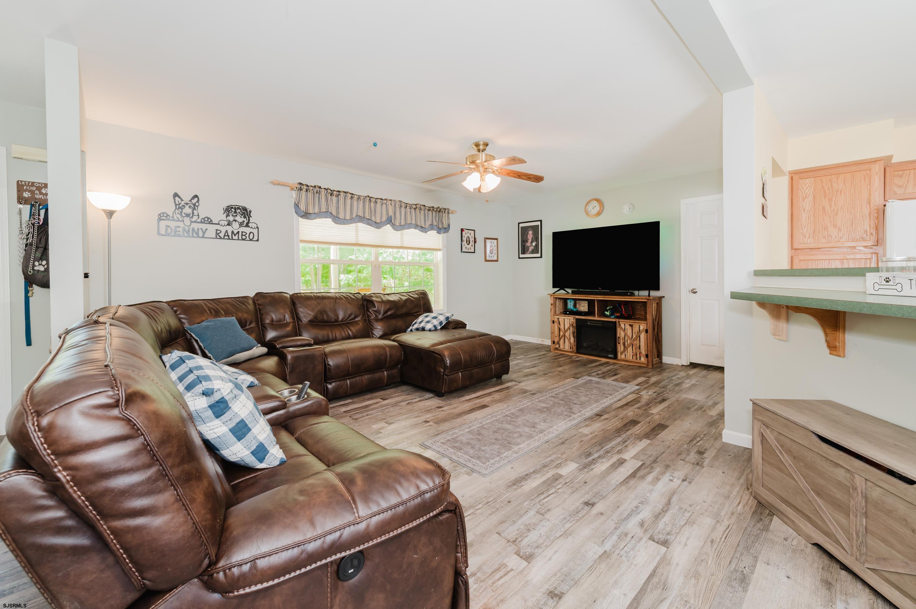 5435 Pleasant Mills - Picture 3