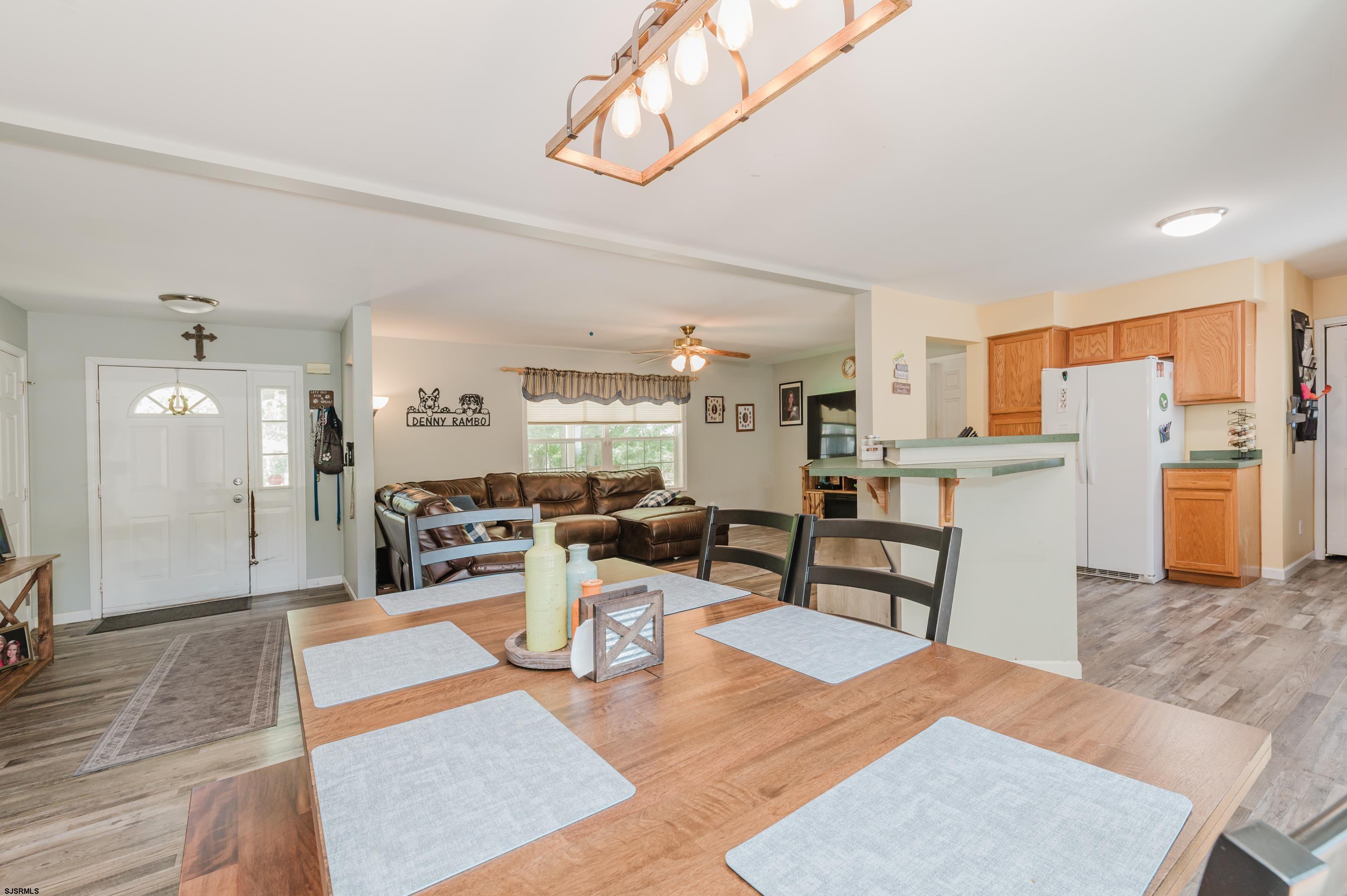 5435 Pleasant Mills