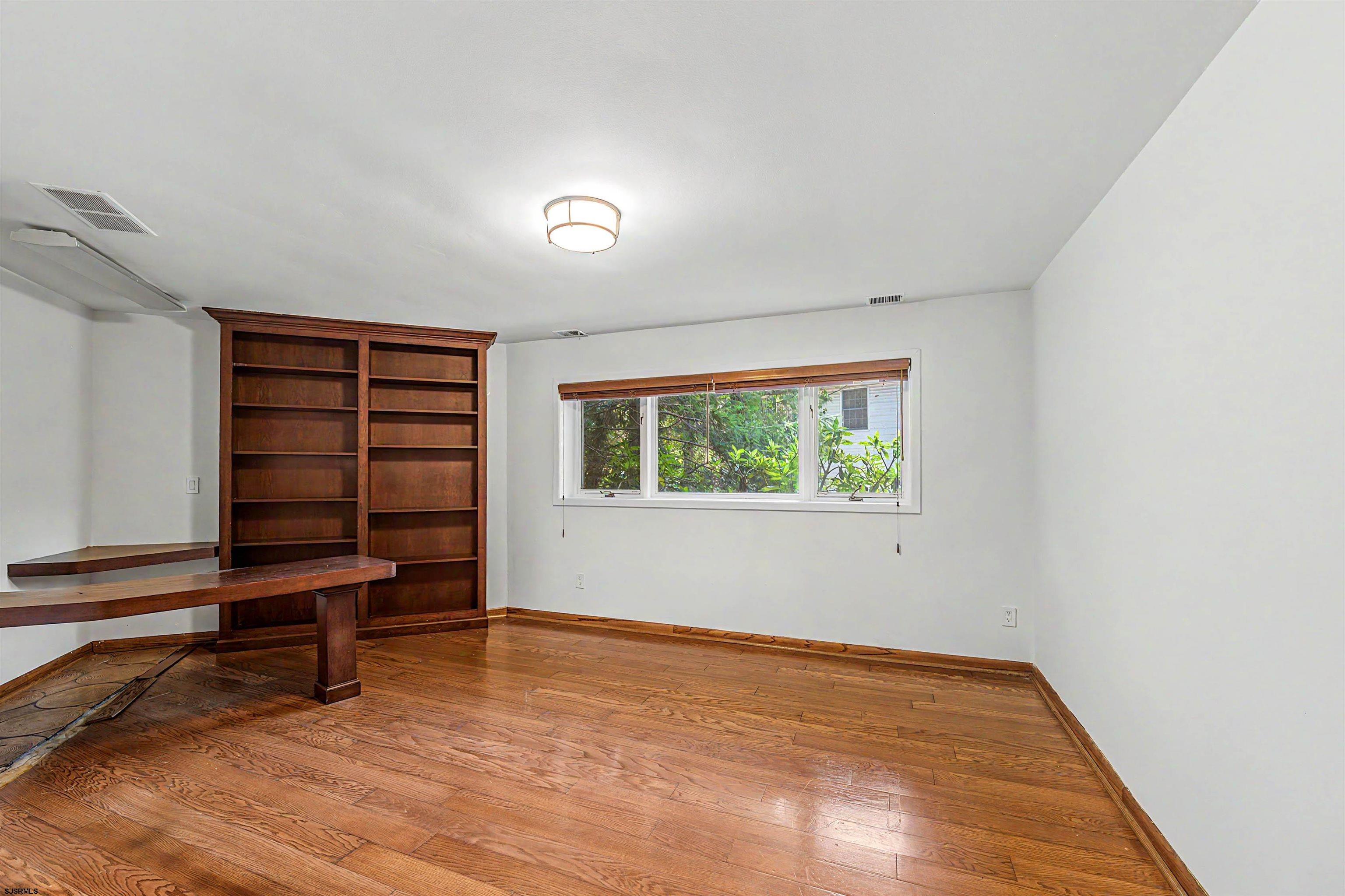 400 Pleasant Valley Avenue