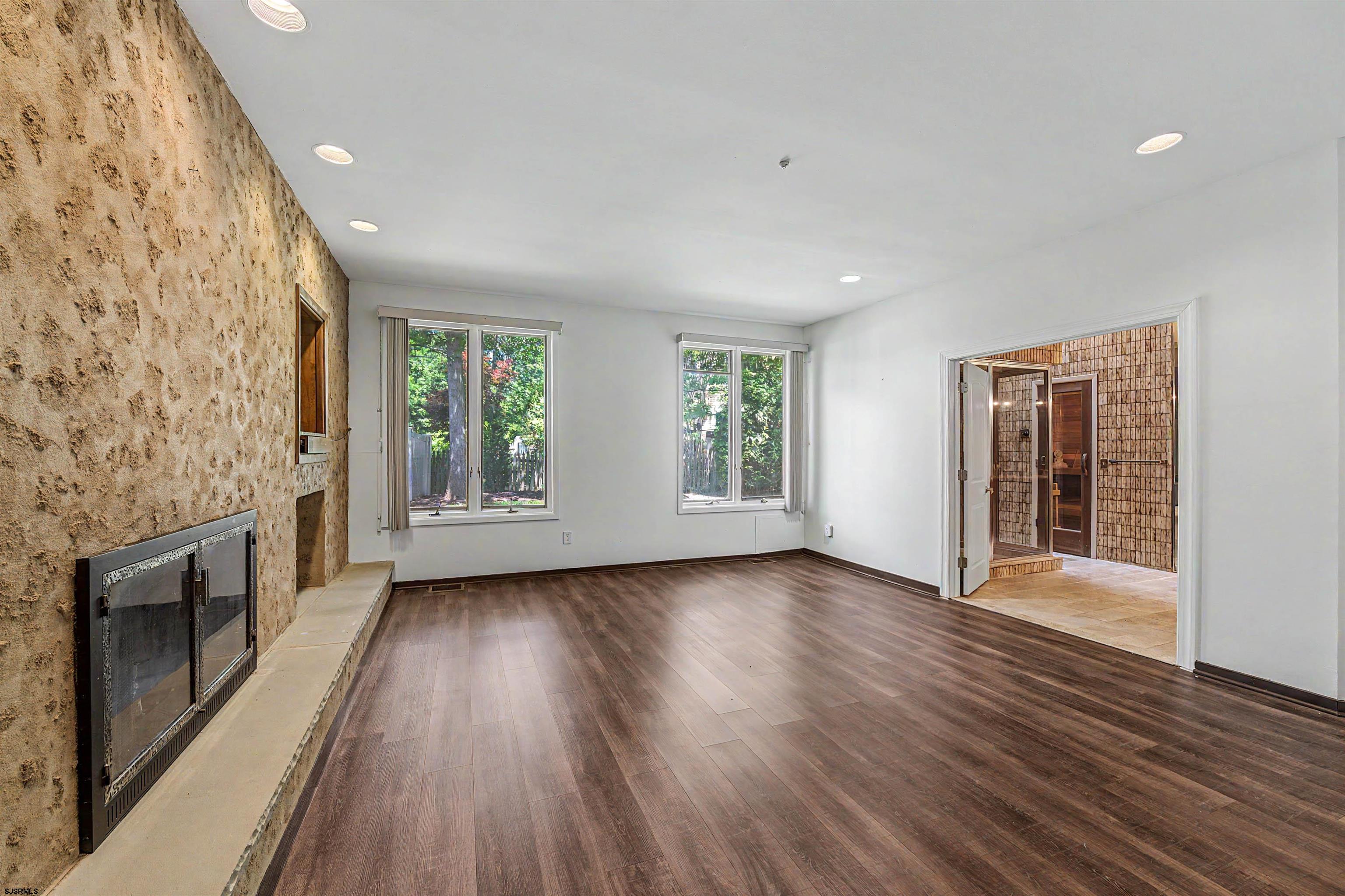 400 Pleasant Valley Avenue