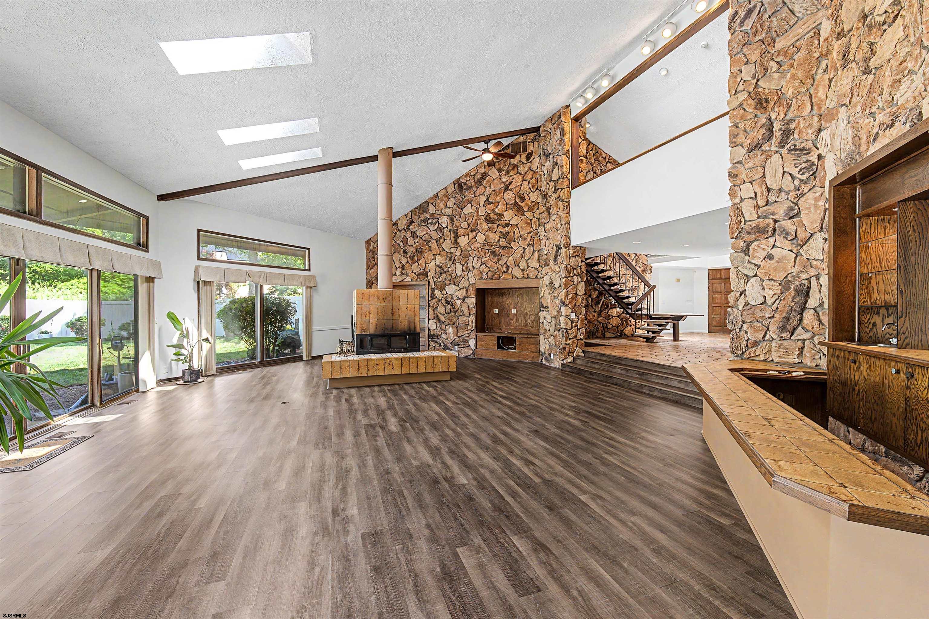 400 Pleasant Valley Avenue