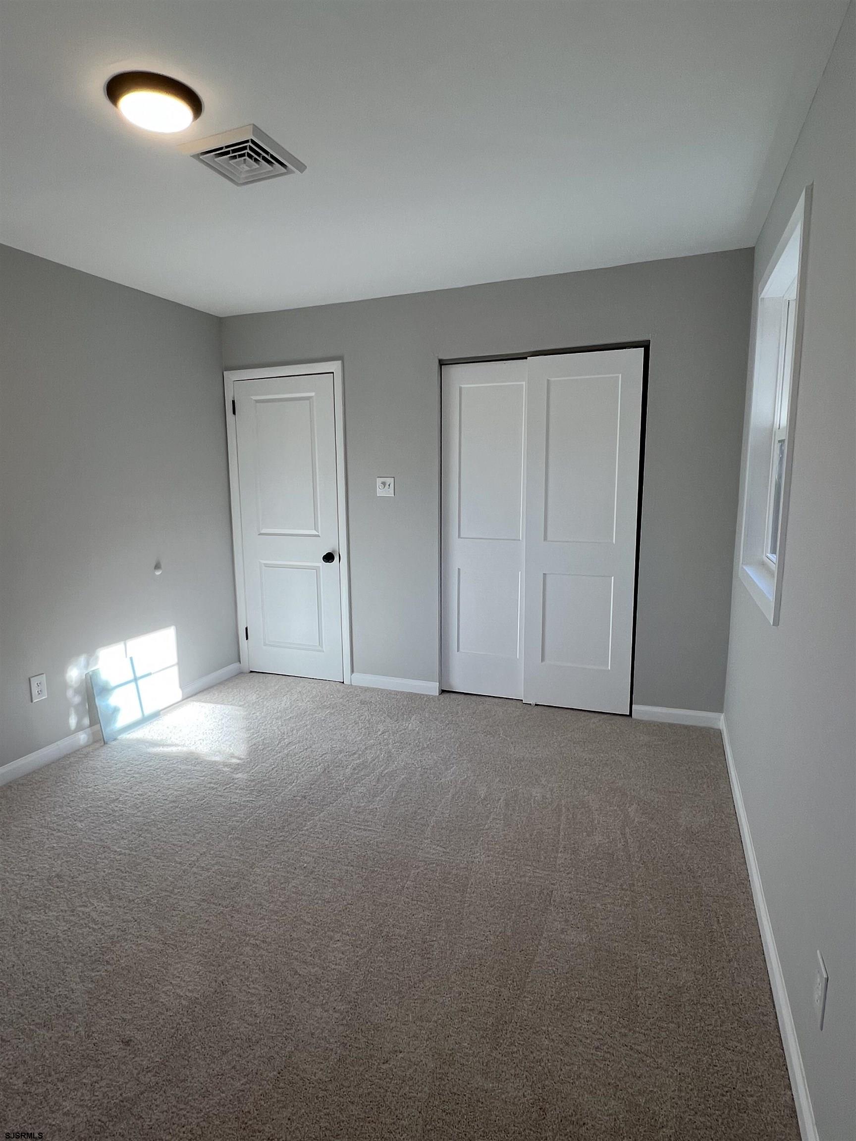 10 Franklin Dr