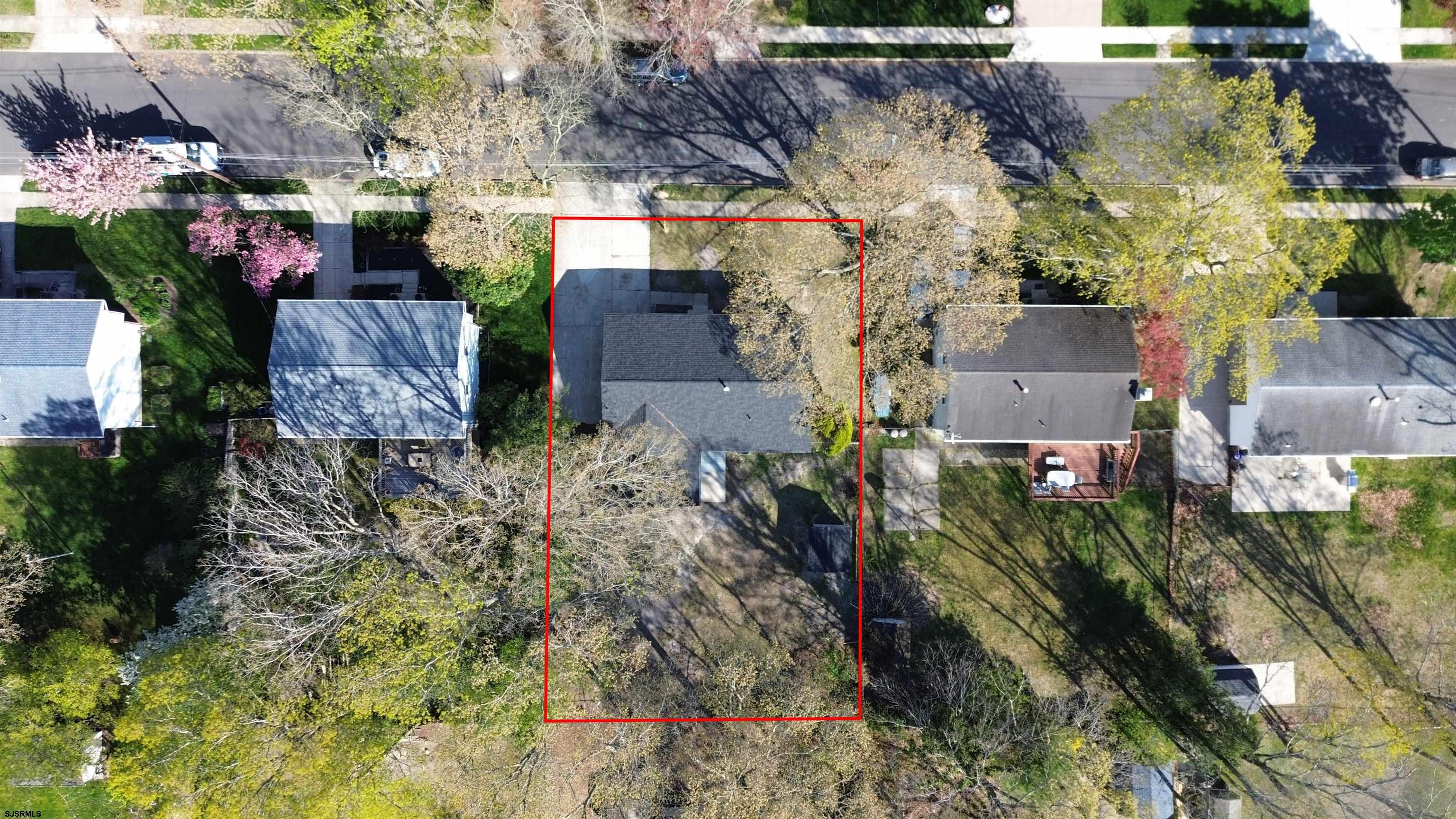 10 Franklin Dr