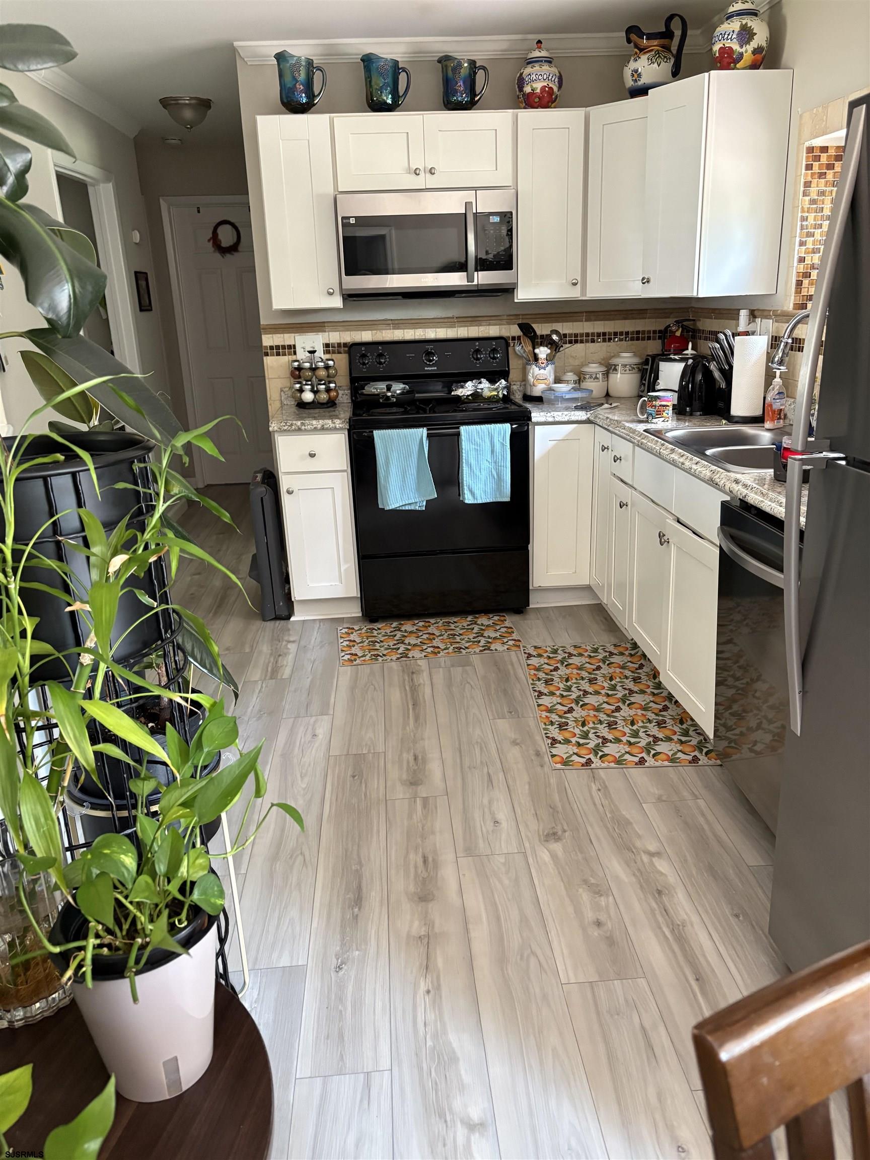401 Delaware Avenue - Picture 1