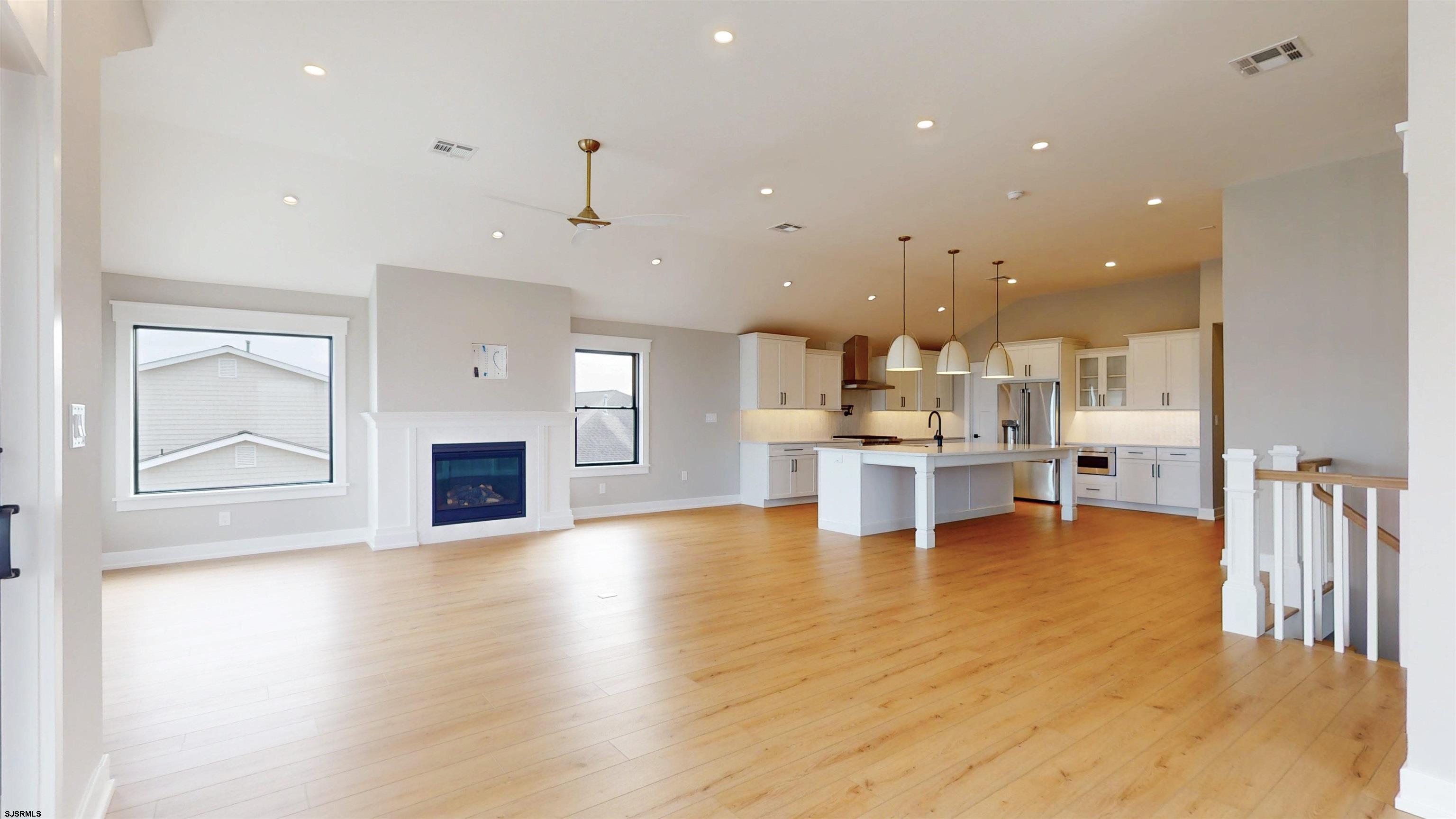 1600 W Brigantine Avenue - Picture 4