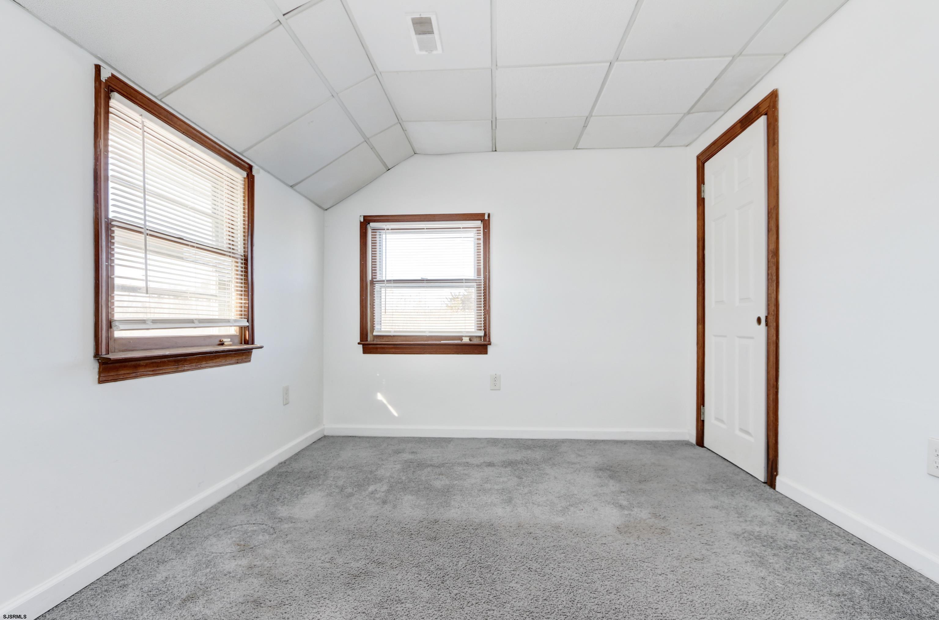 307 E Edgewater Avenue