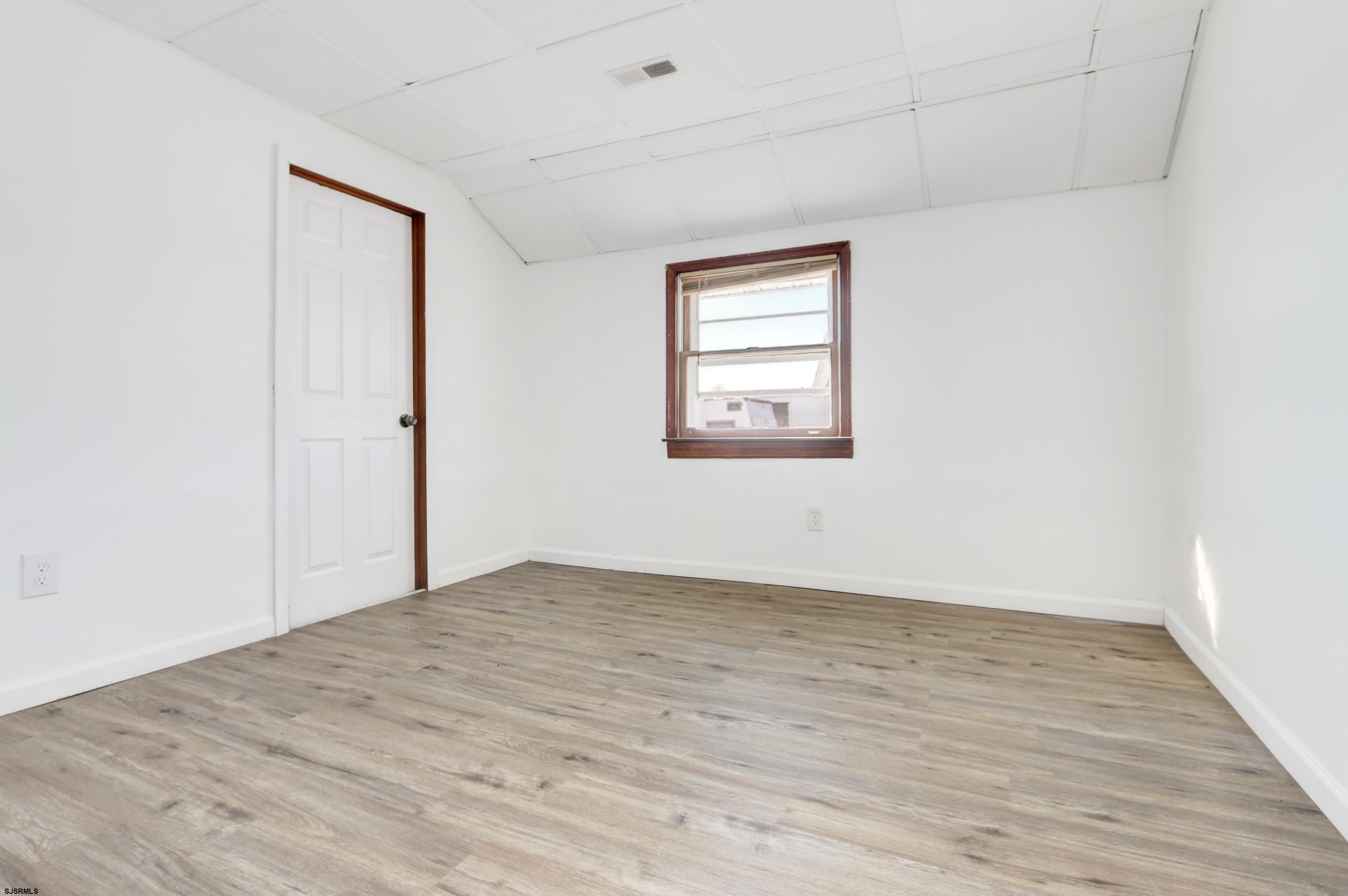 307 E Edgewater Avenue