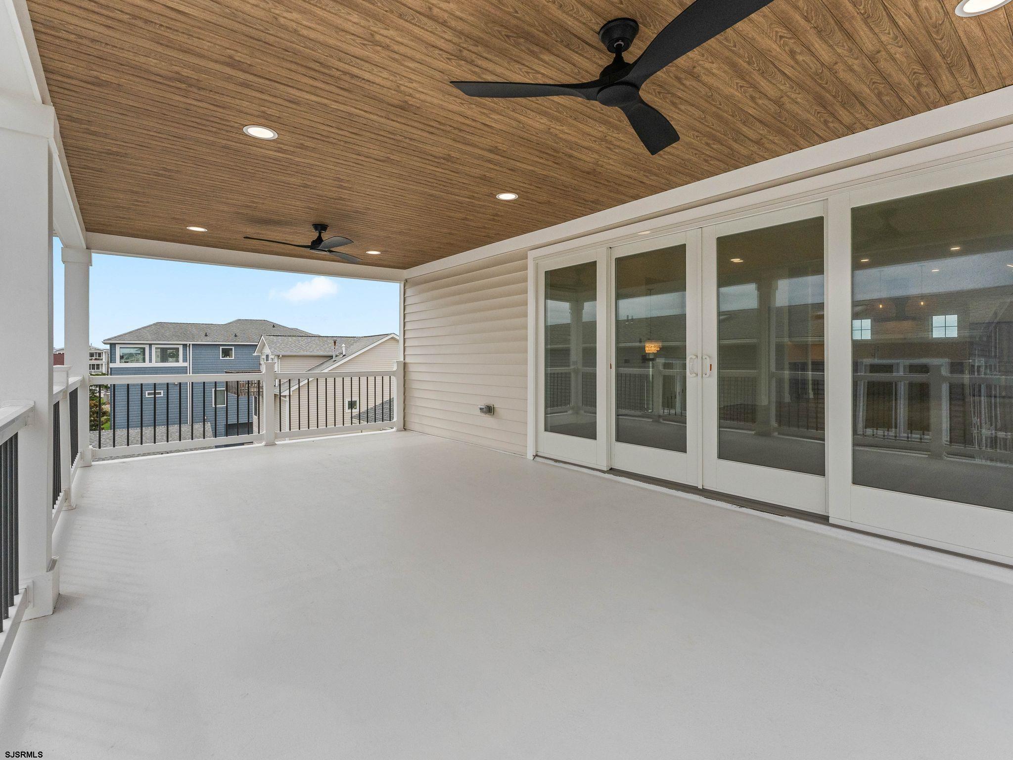 1106 E Beach Avenue